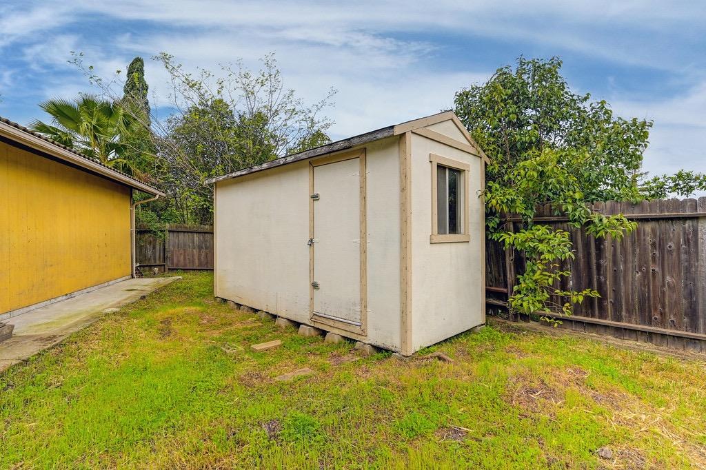 8013 S Copperwood Drive