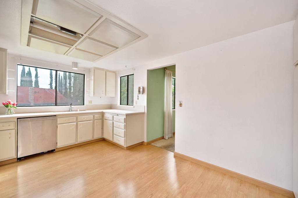 8013 S Copperwood Drive