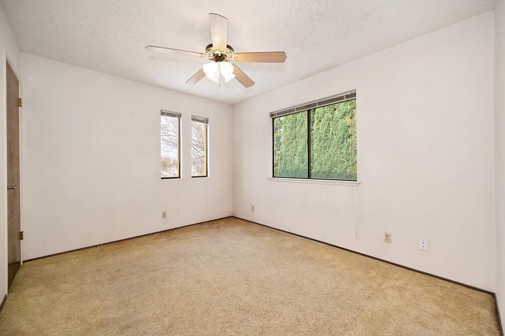 8013 S Copperwood Drive