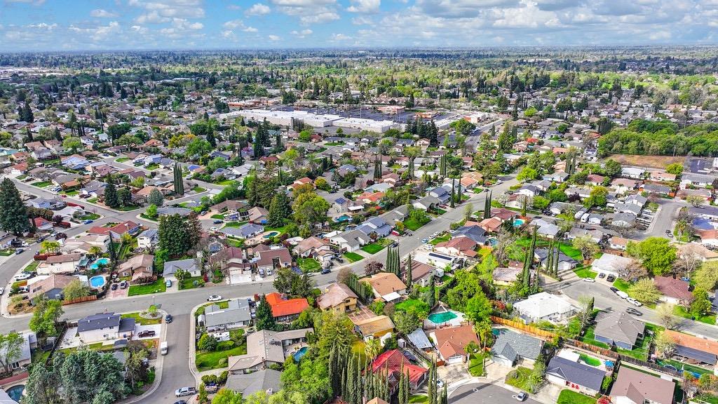 8013 S Copperwood Drive