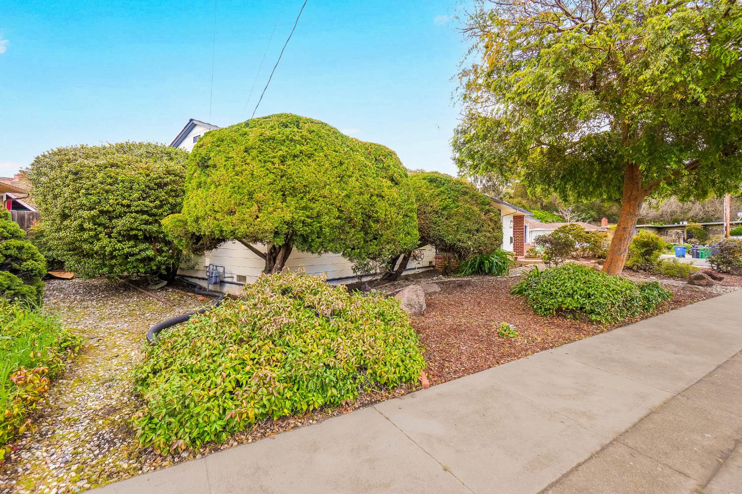 22703 Zaballos Court