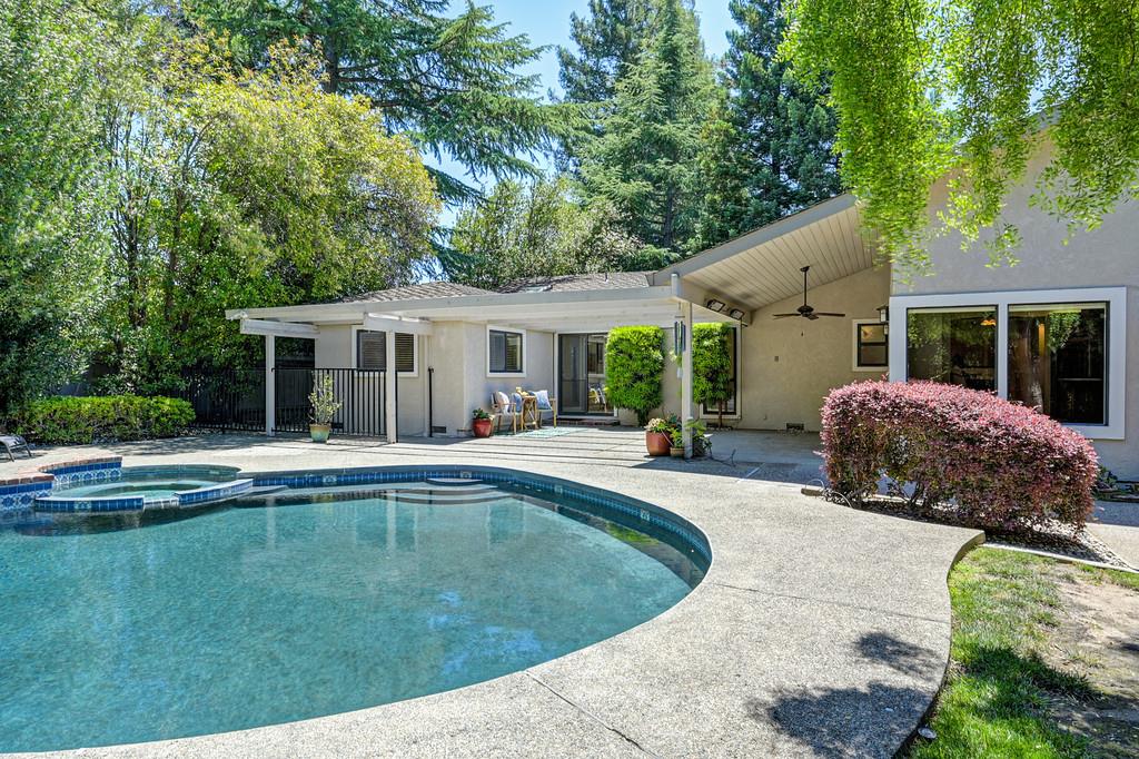 5014 Primrose Drive