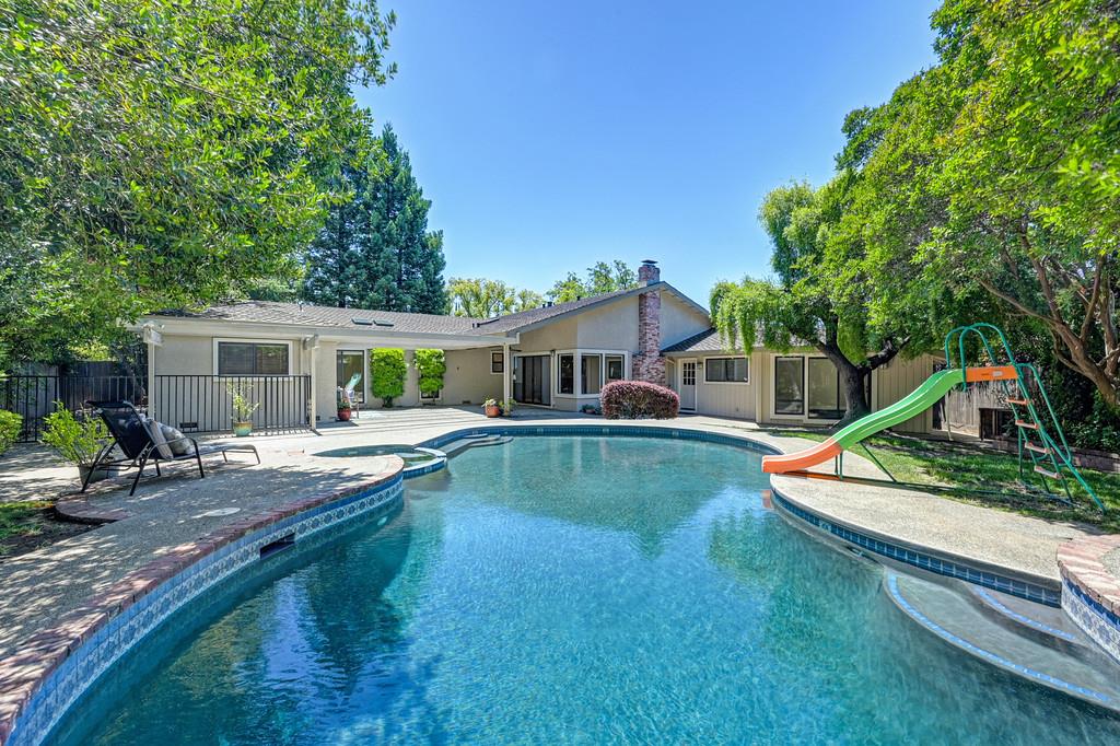 5014 Primrose Drive