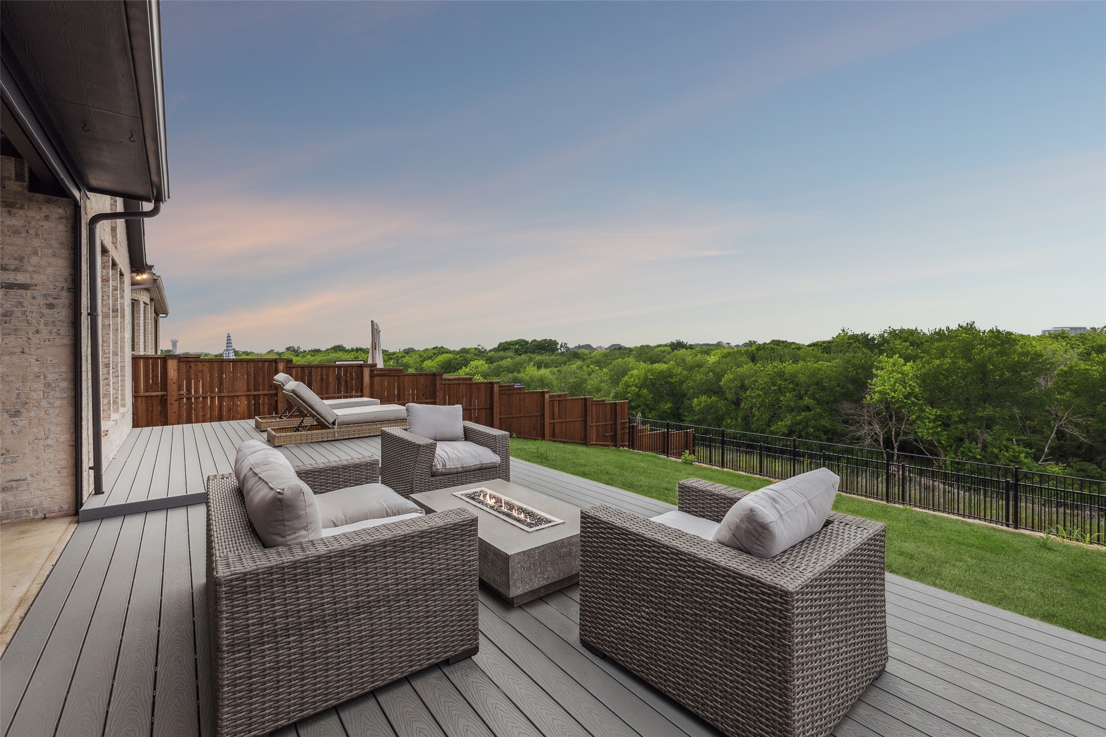 4877 Cumberland Circle