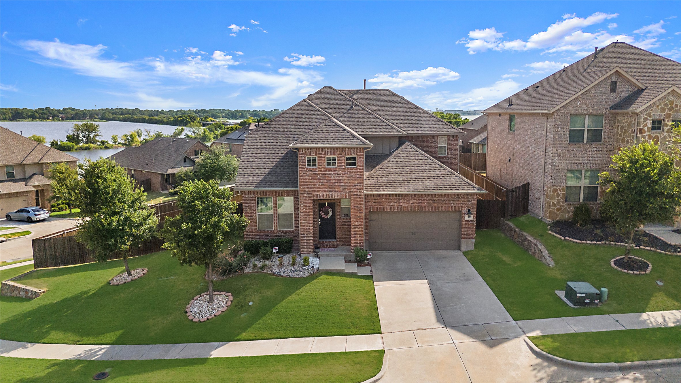 1909 Edgewater Drive