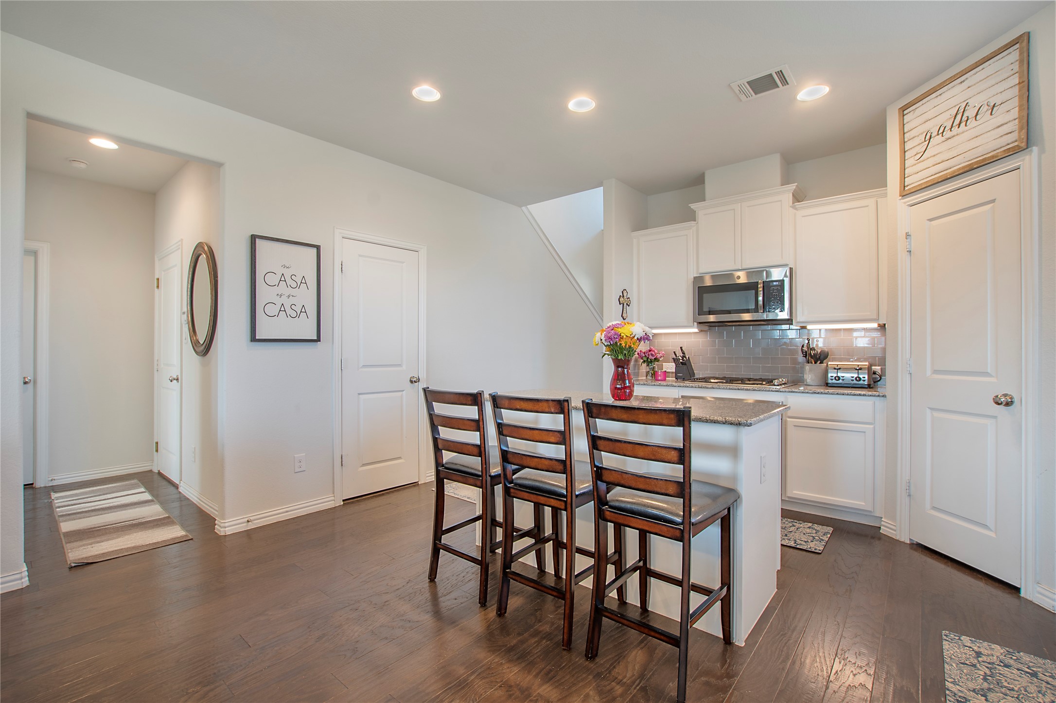 1909 Edgewater Drive