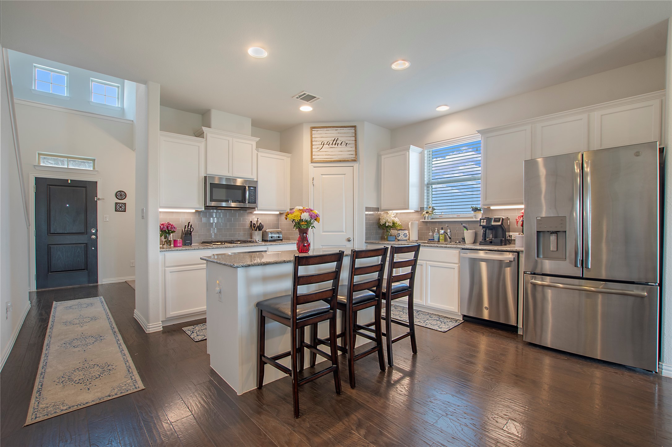 1909 Edgewater Drive