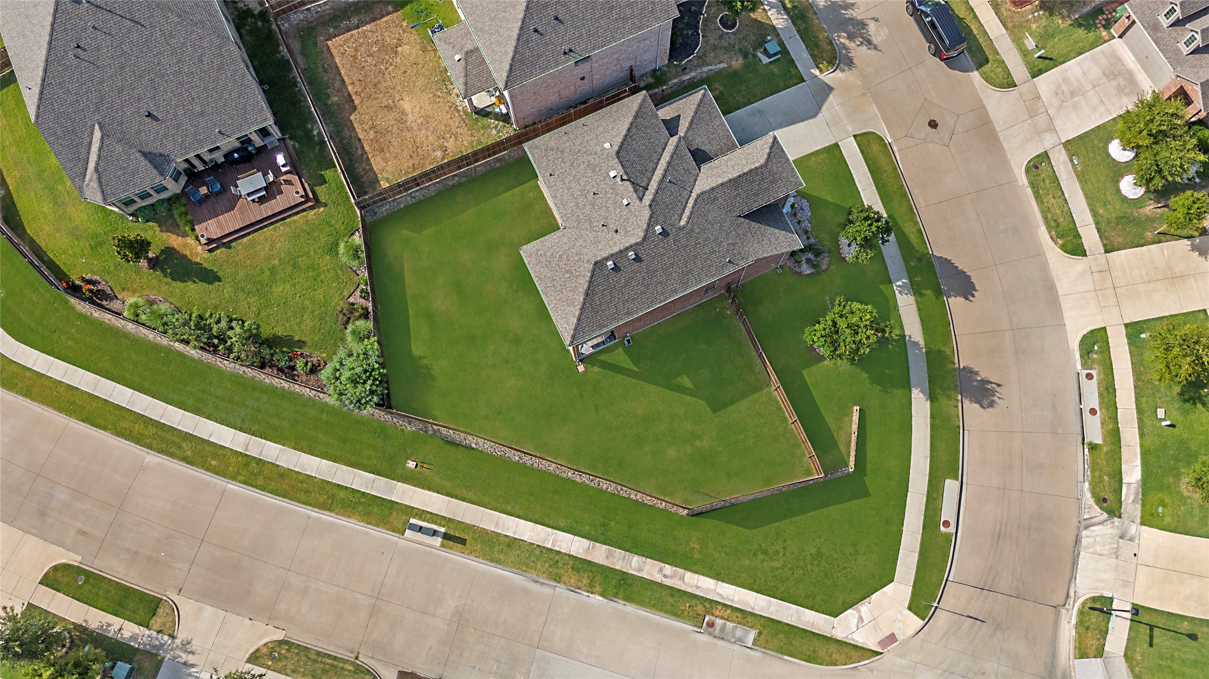 1909 Edgewater Drive