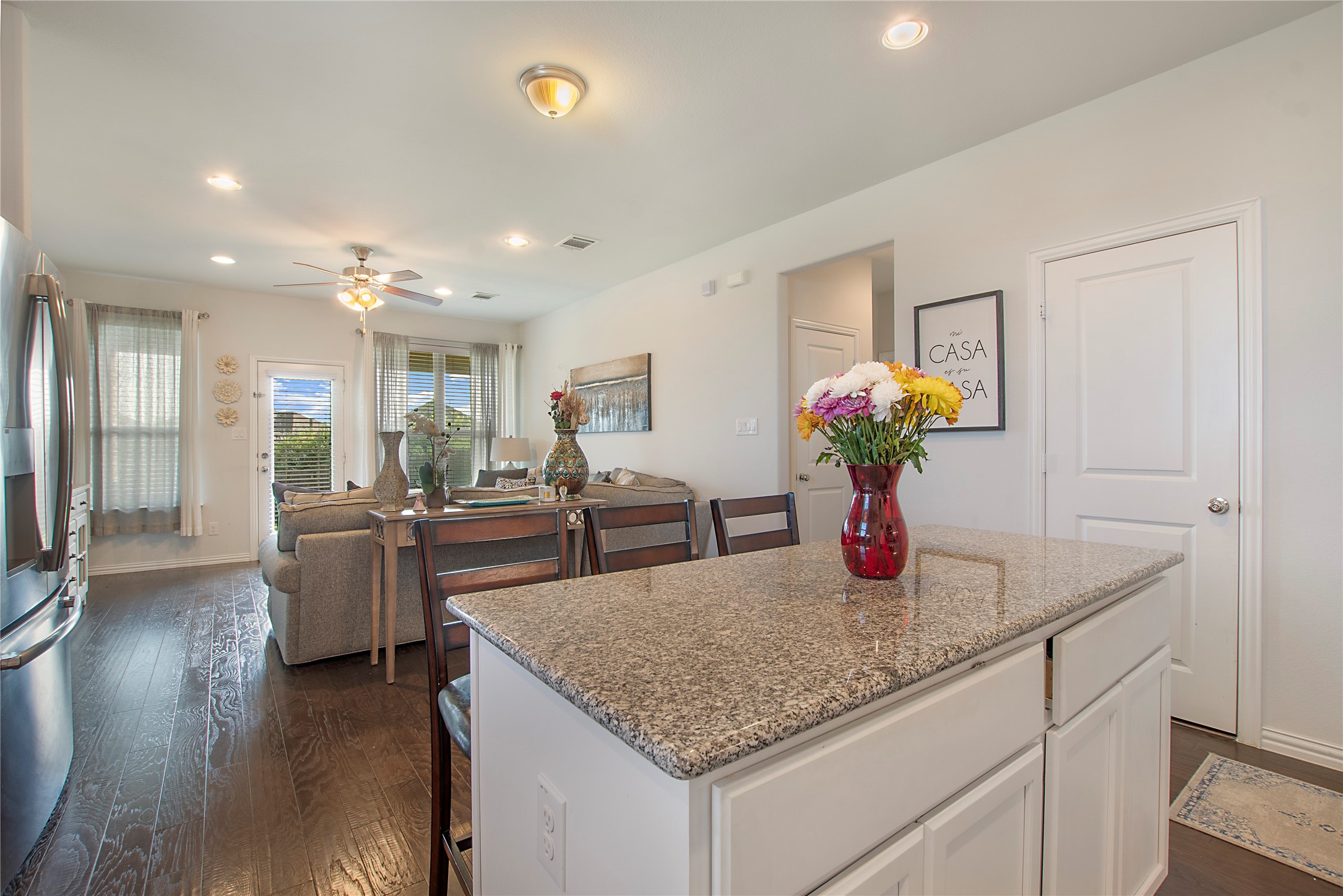 1909 Edgewater Drive