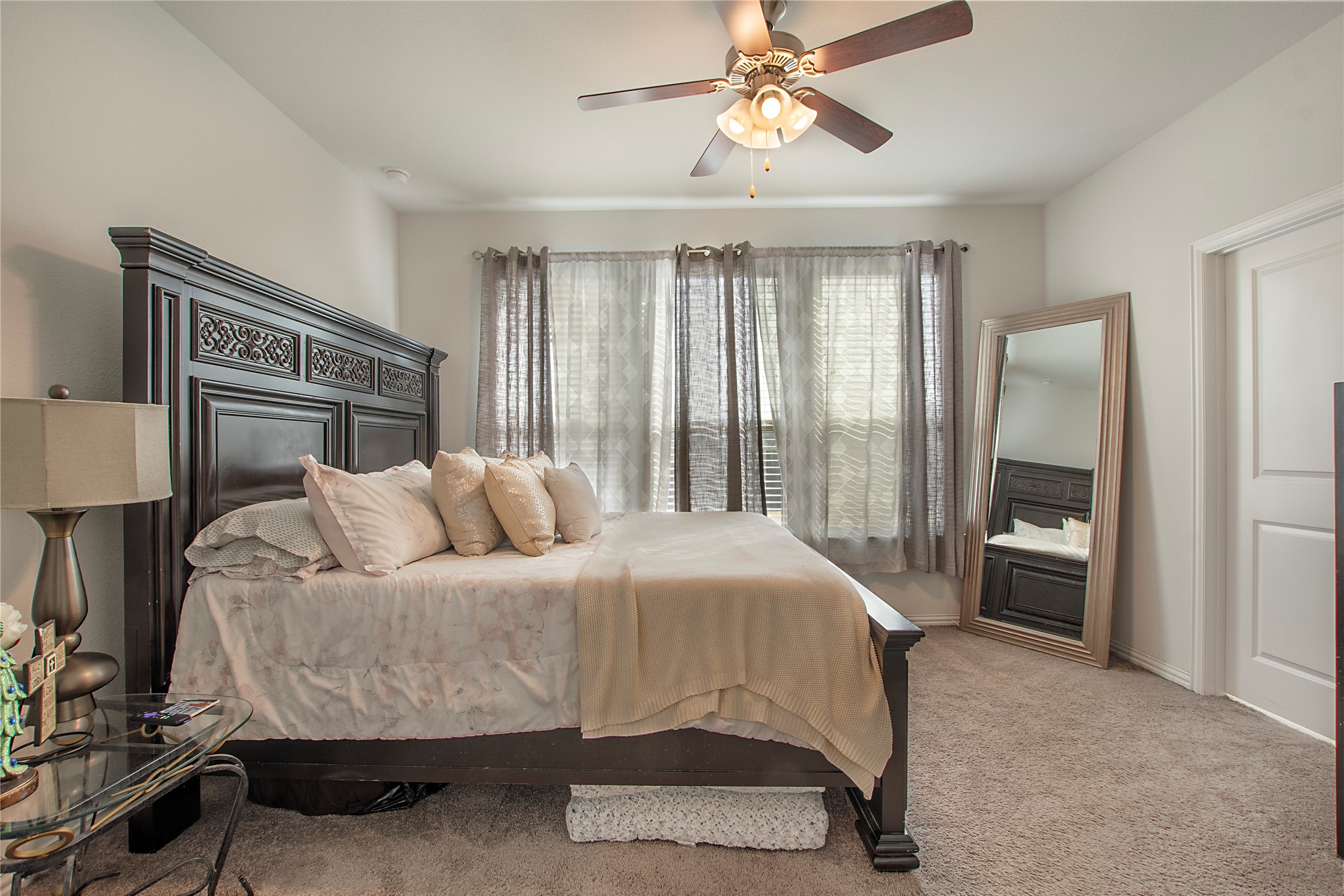 1909 Edgewater Drive