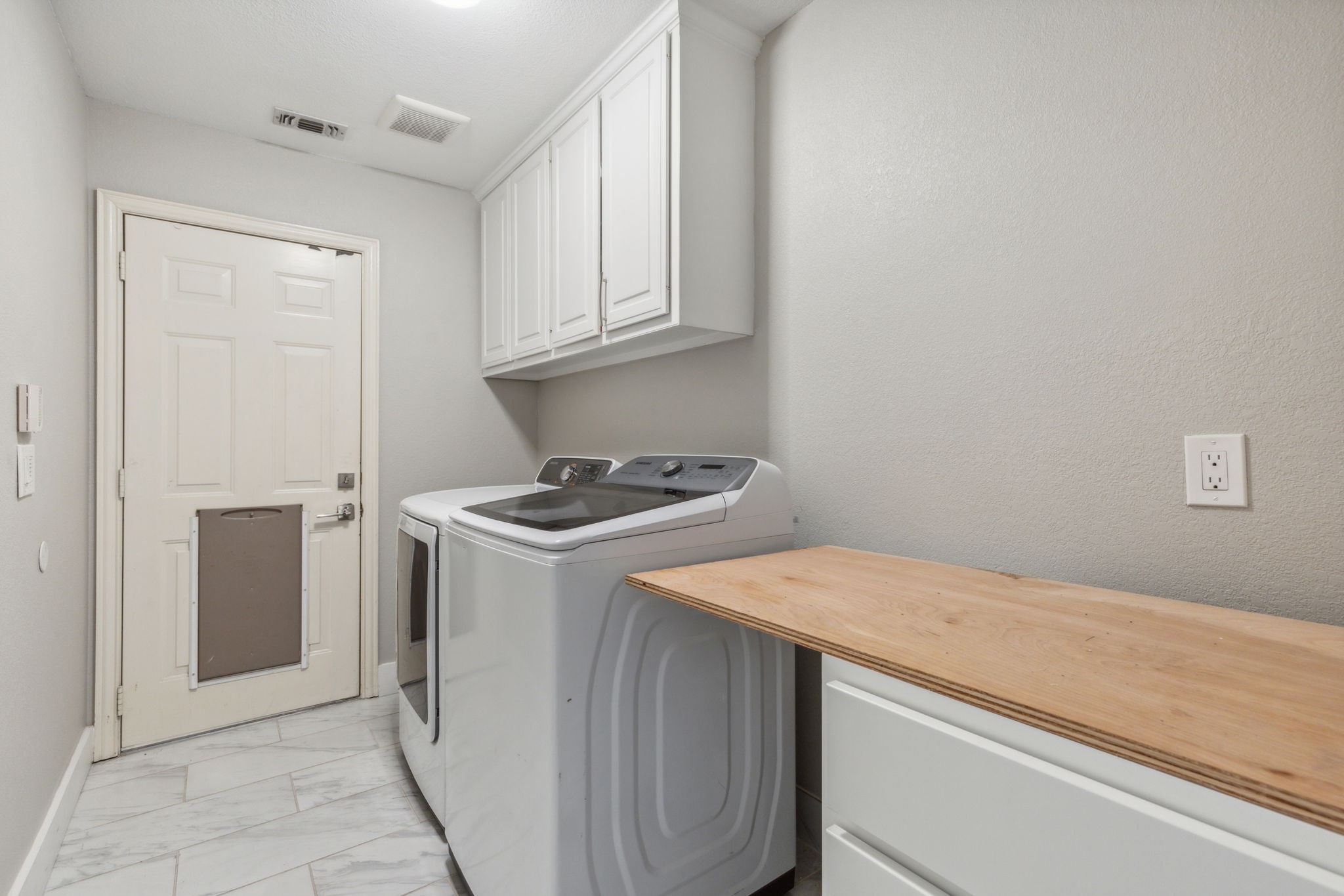 1107 Springfield Lane