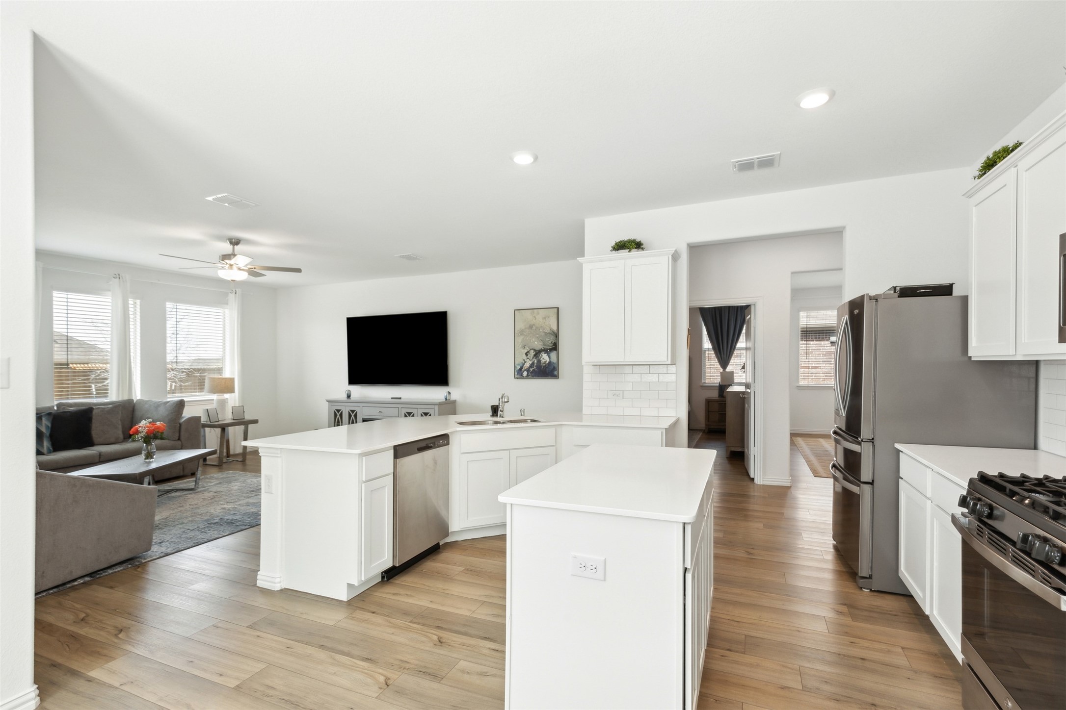 3325 Cardinal Flower Place