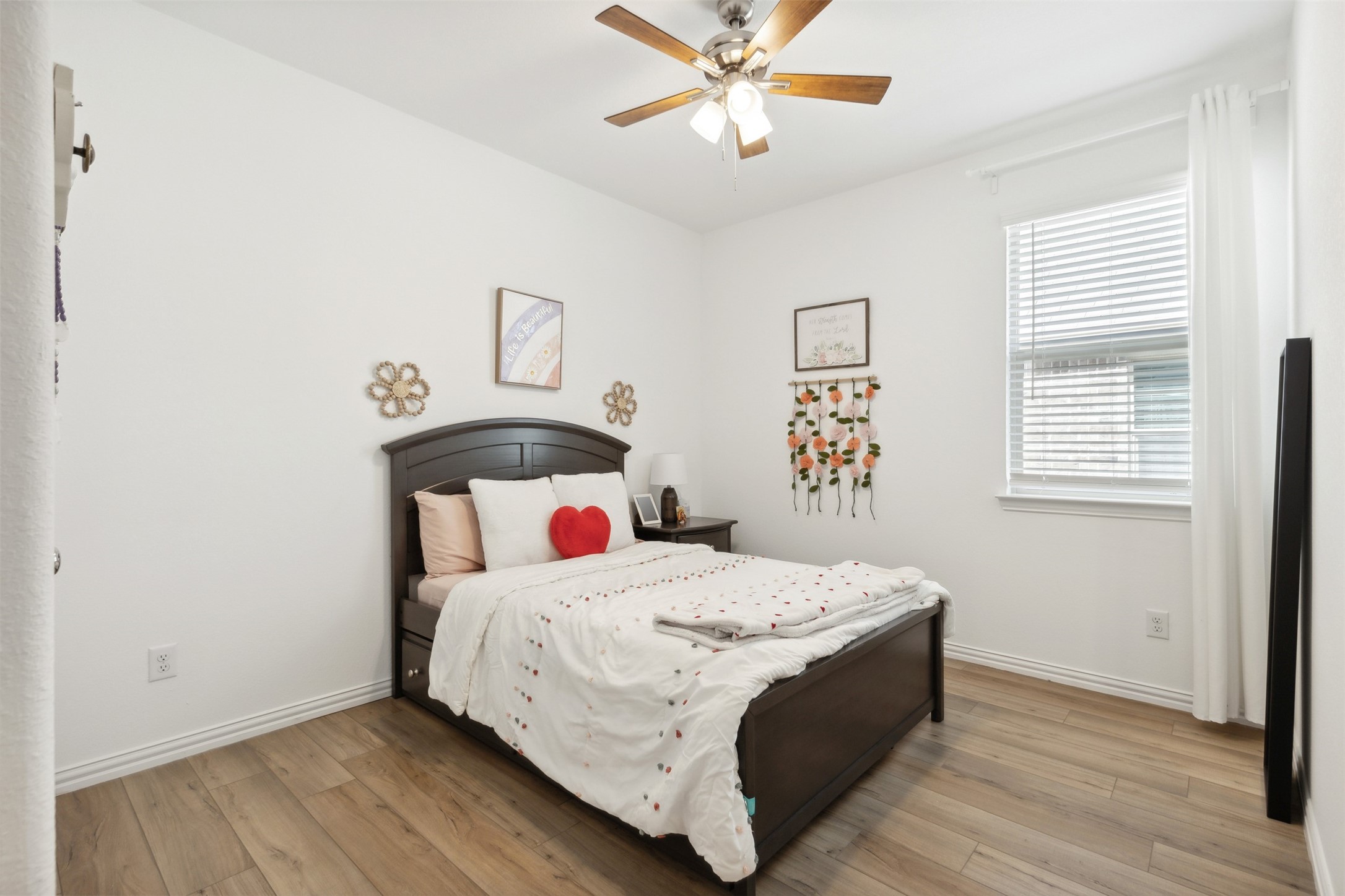 3325 Cardinal Flower Place