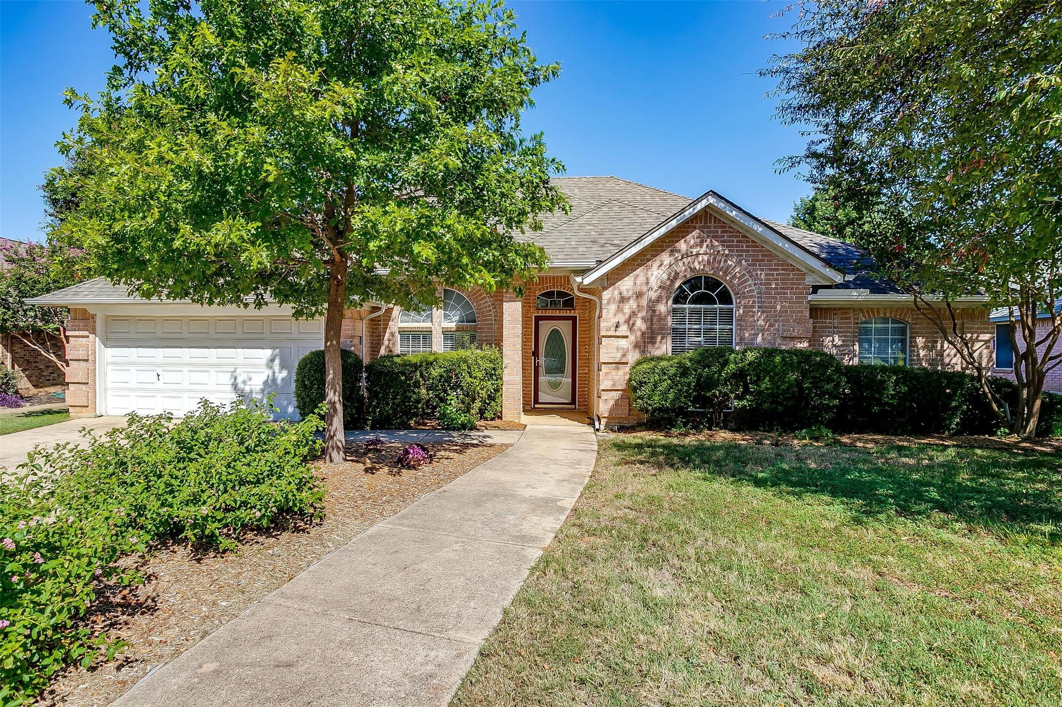 9301 Meandering Drive