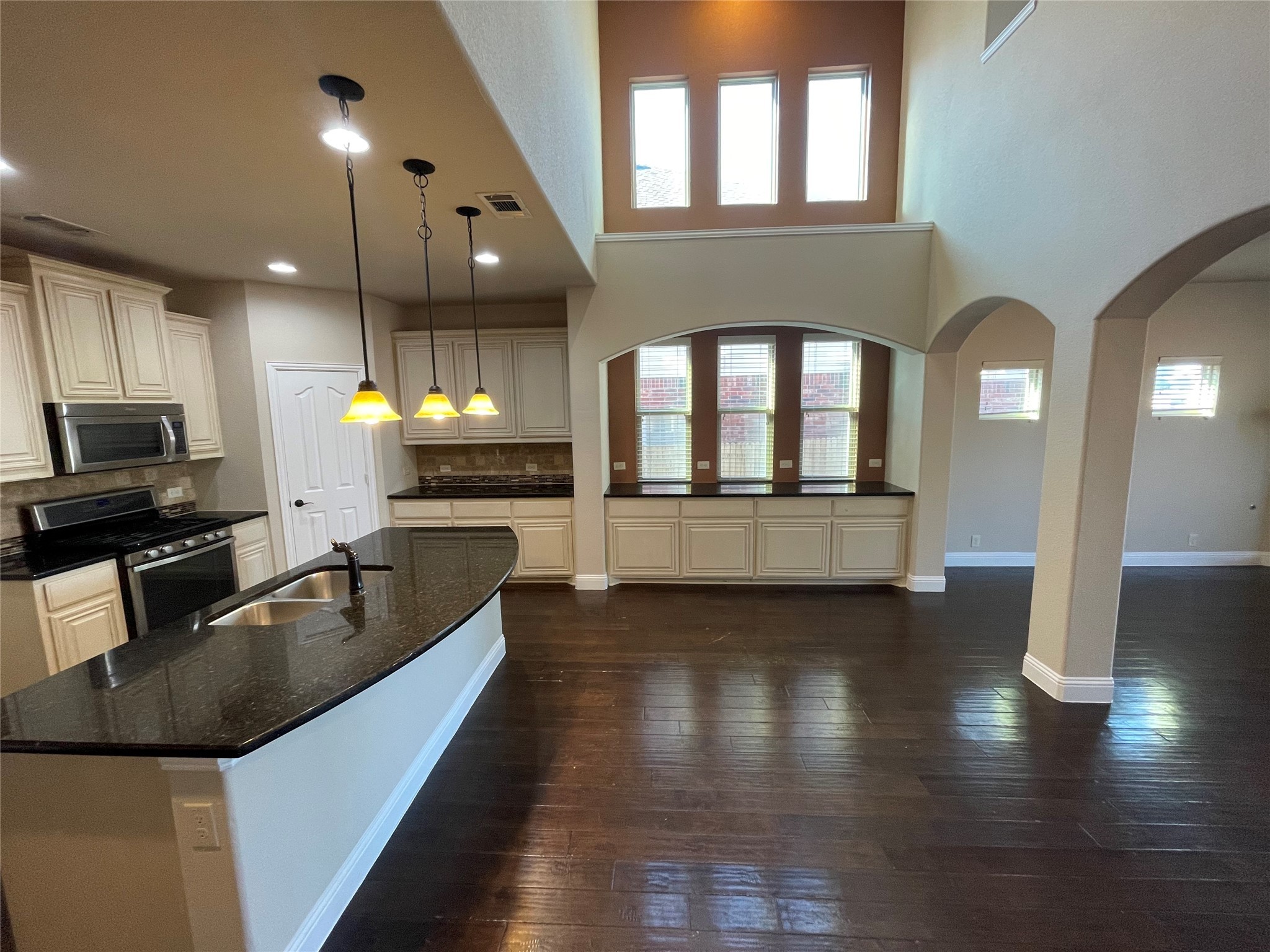 4648 Rush River Trail