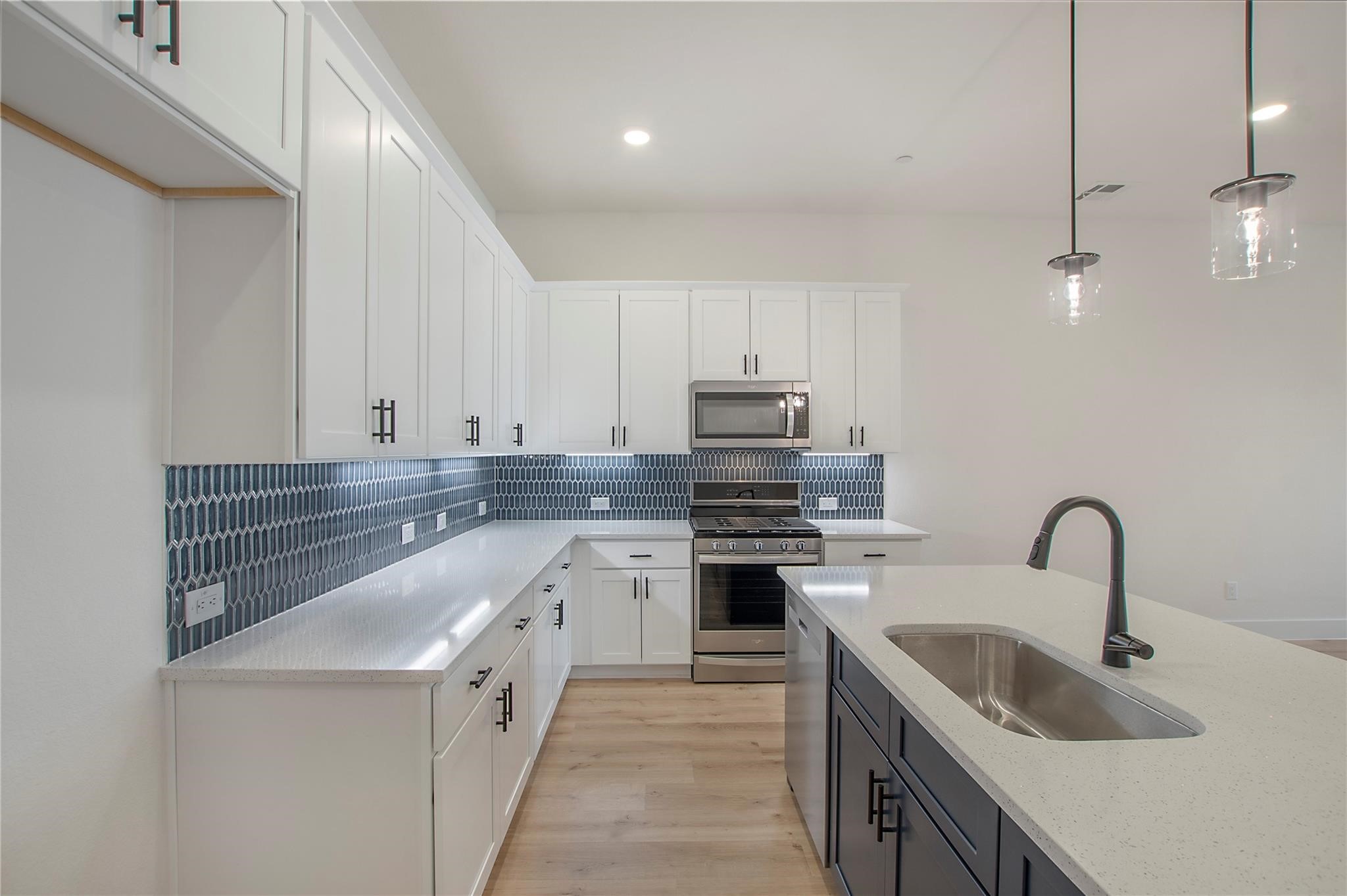 1301 Eureka Springs Street