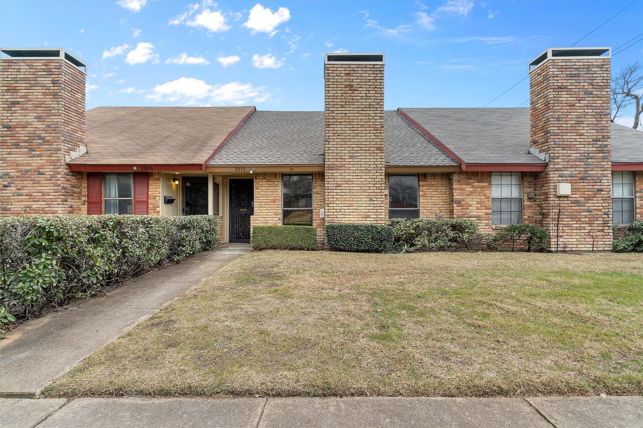 2032 Towngate Drive