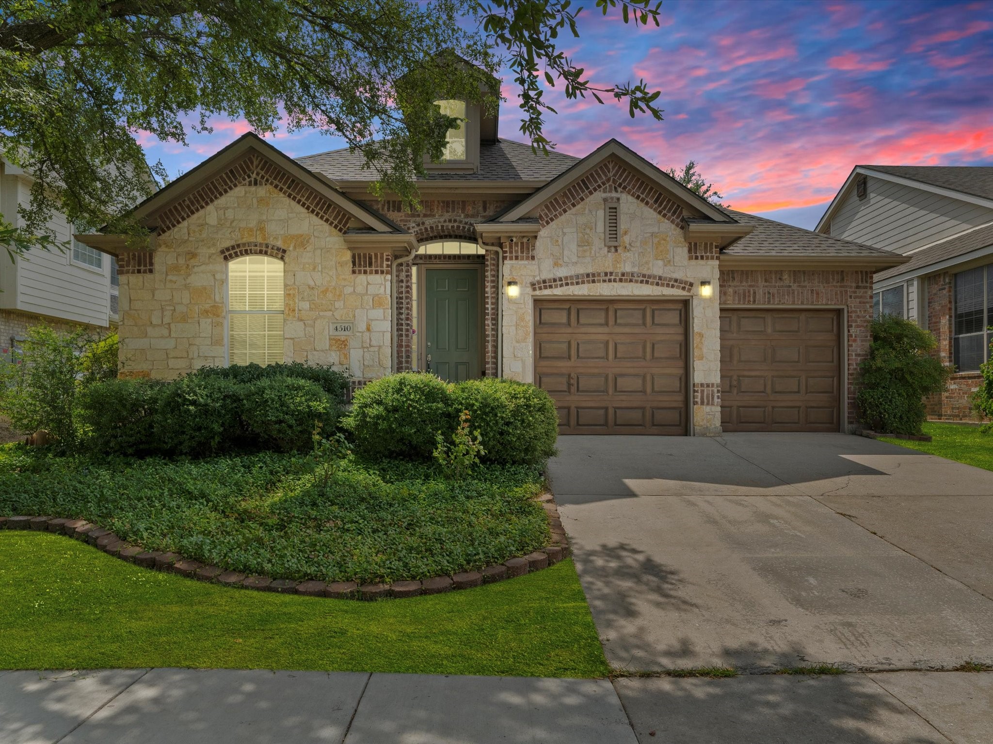 4510 Trumpet Vine