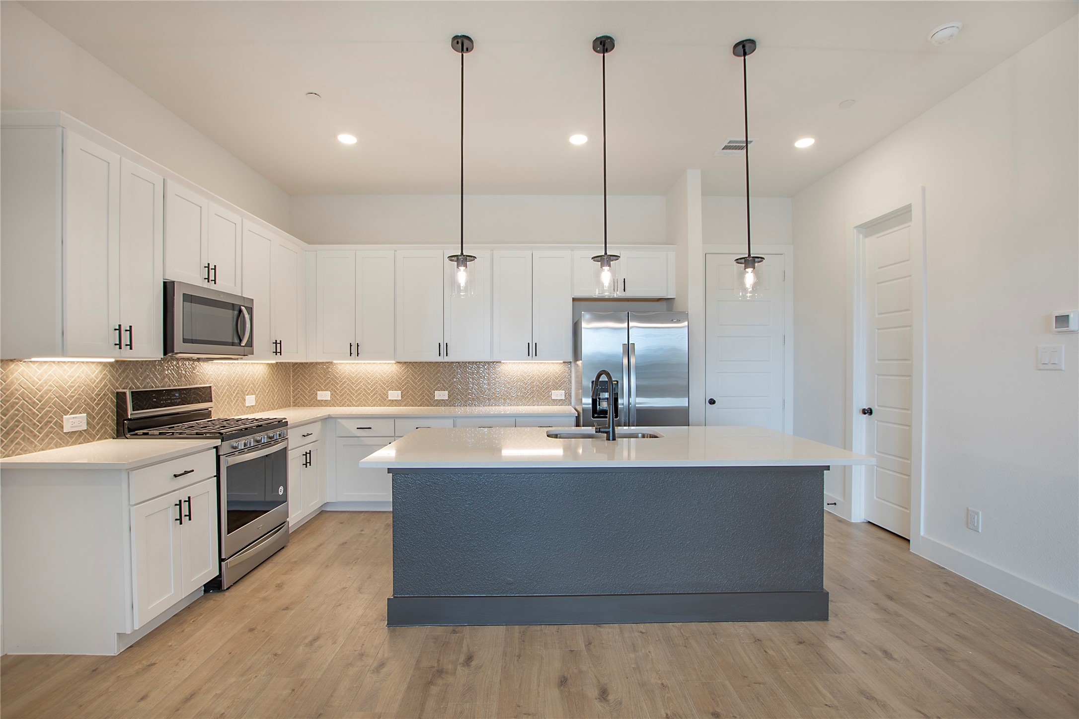 1301 Eureka Springs Street