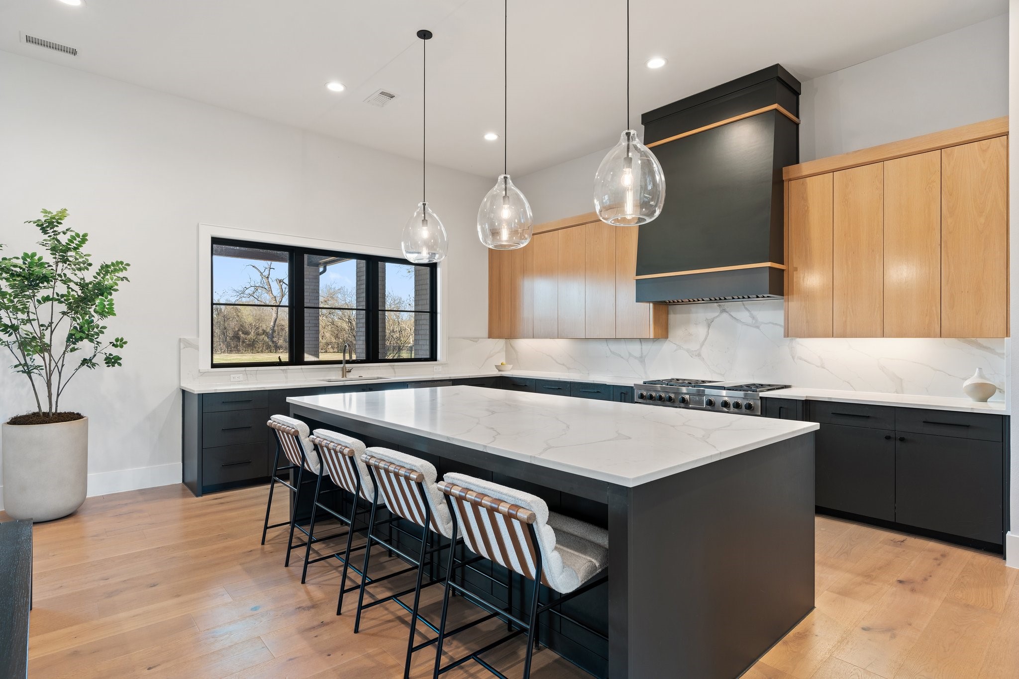 2052 Honey Lane