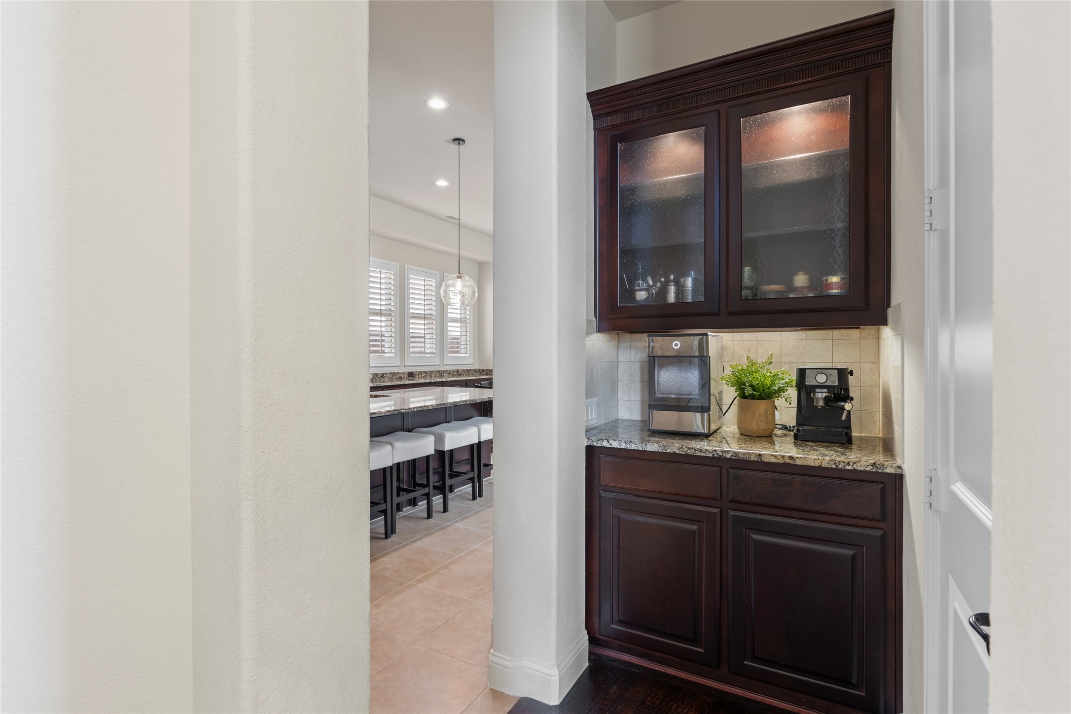 4274 Laurelhurst Lane