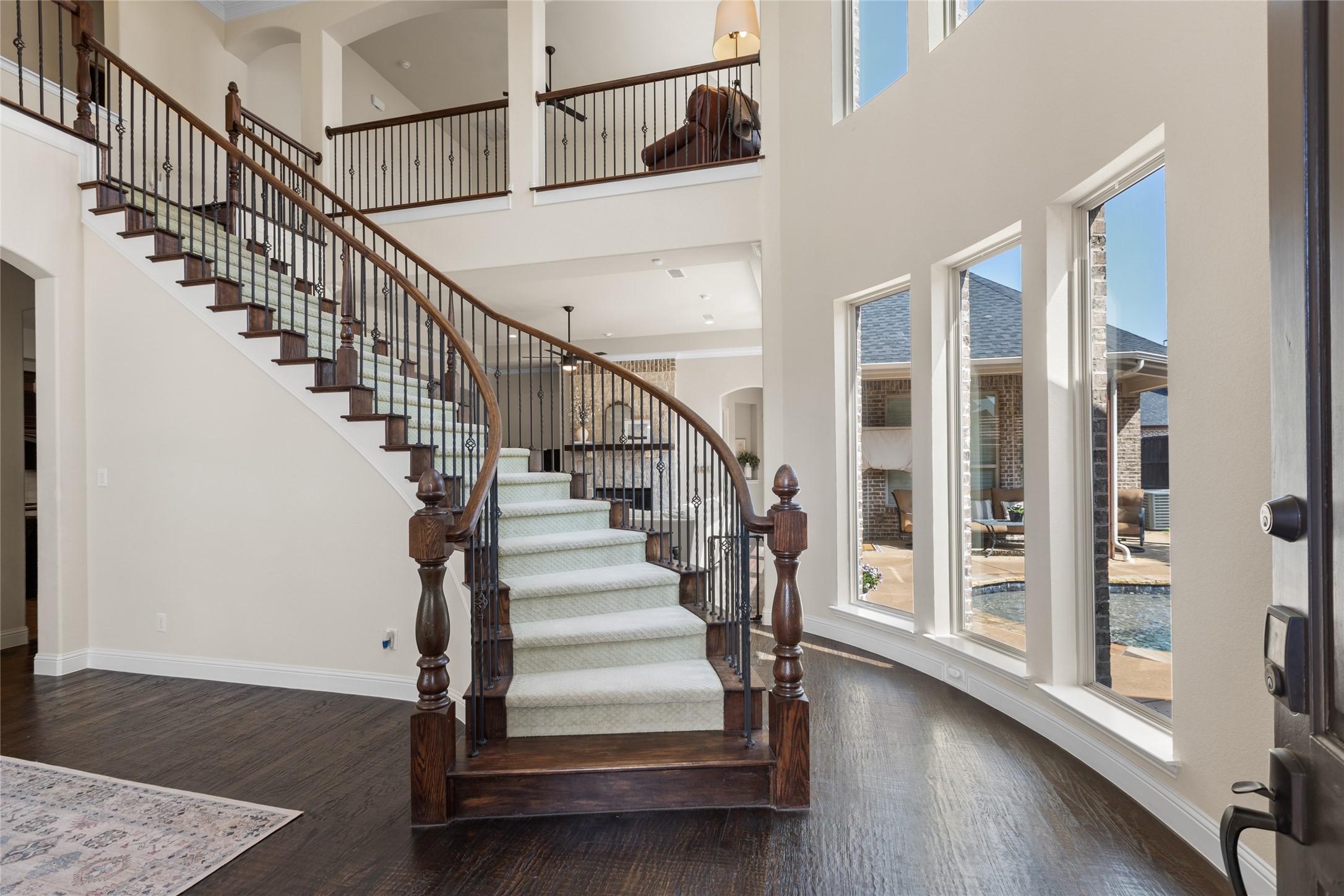 4274 Laurelhurst Lane