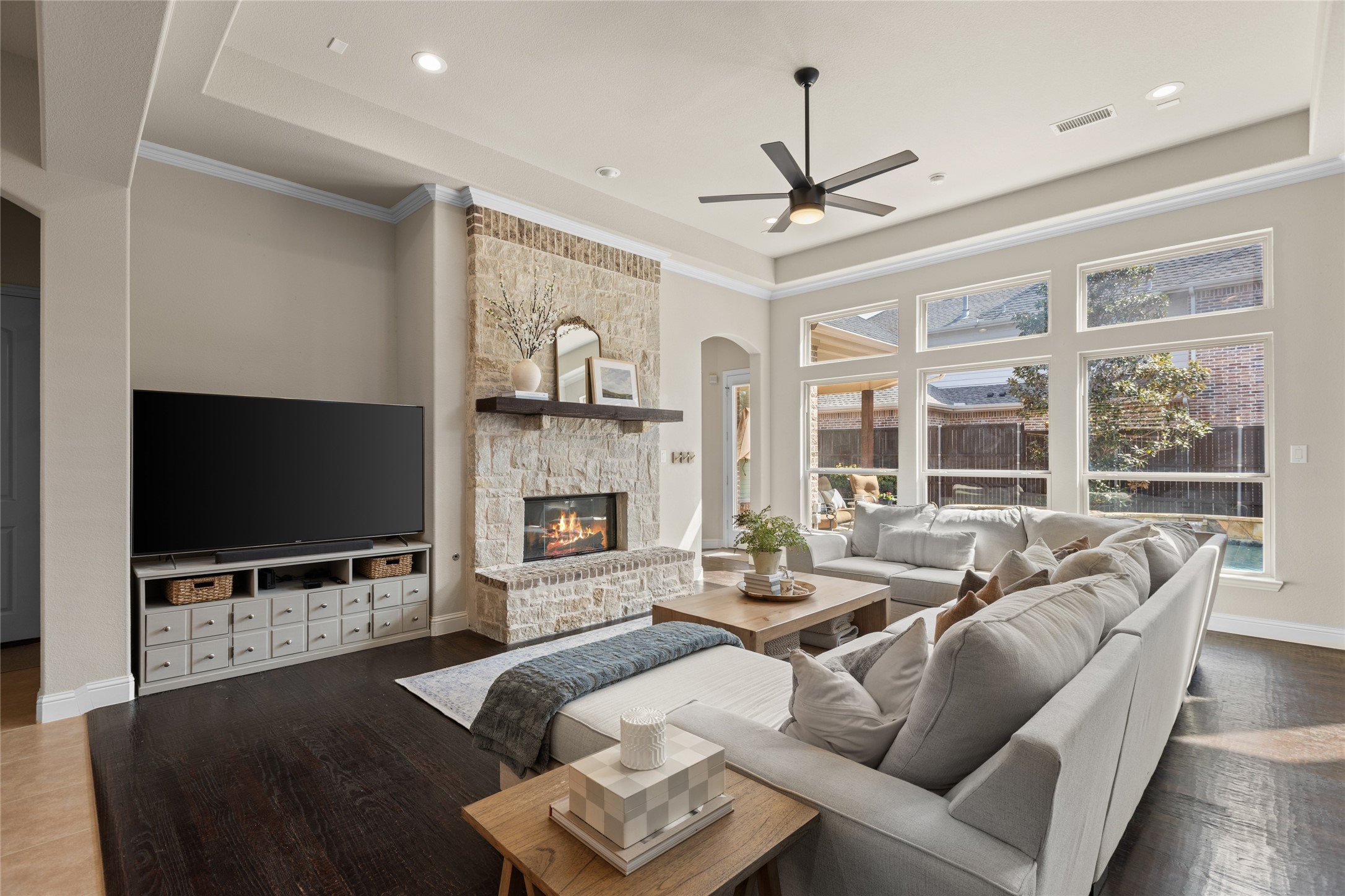 4274 Laurelhurst Lane