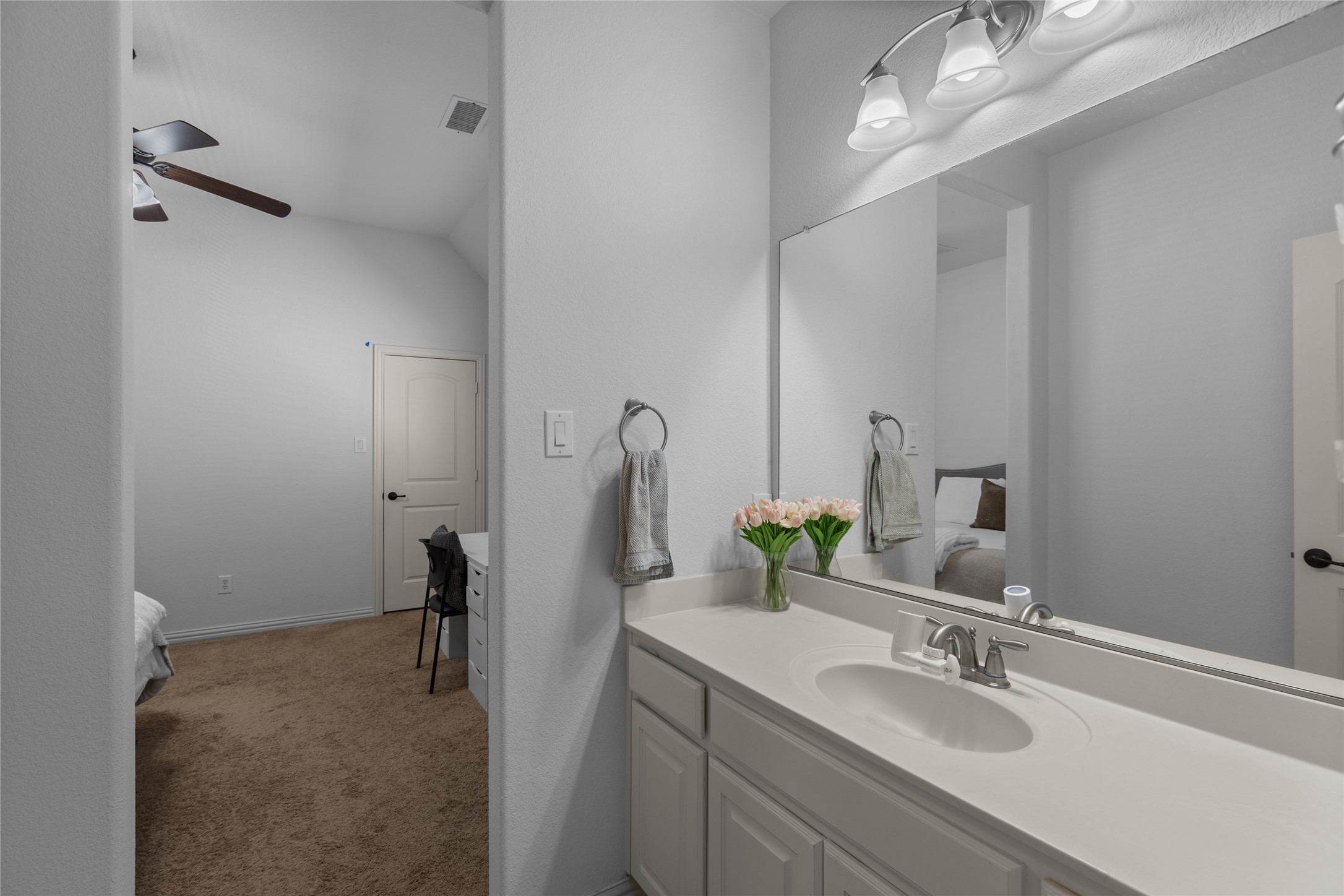 4274 Laurelhurst Lane