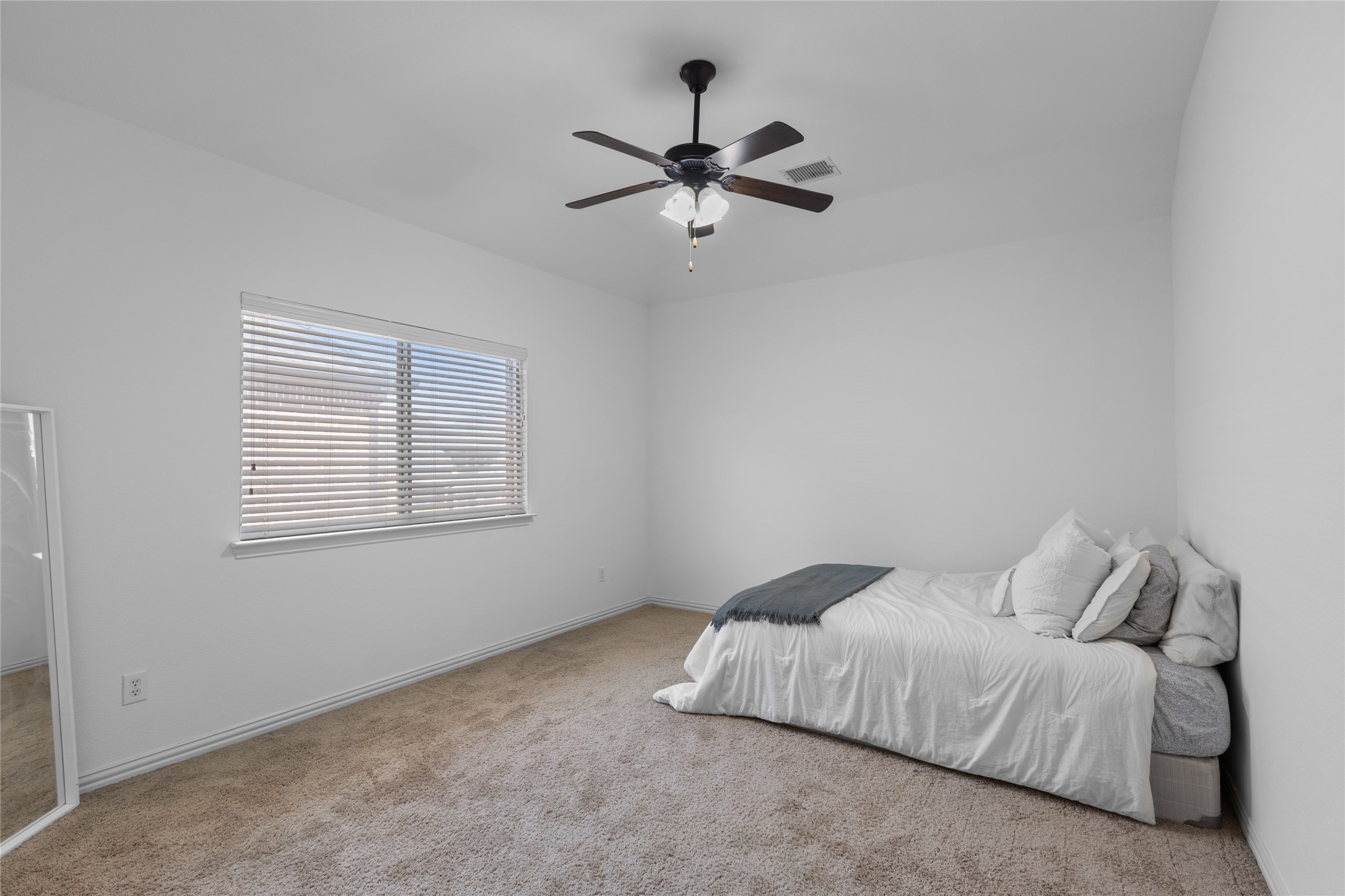 4274 Laurelhurst Lane