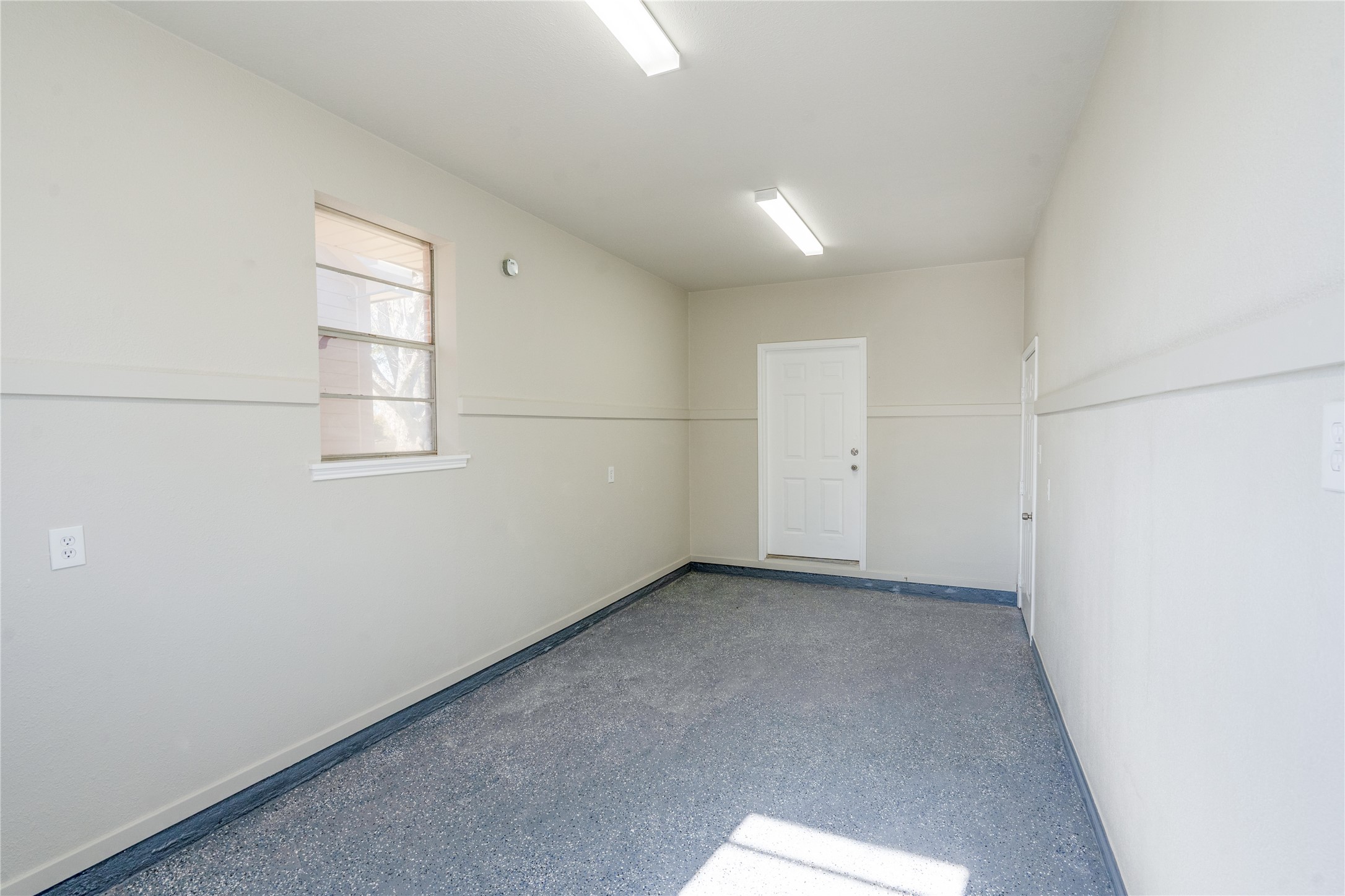 1005 Smirl Drive