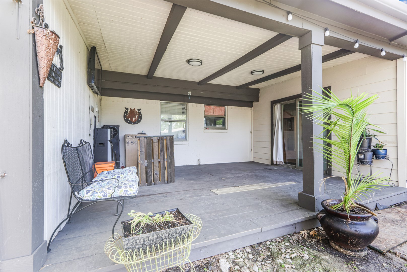 527 E Vista Drive