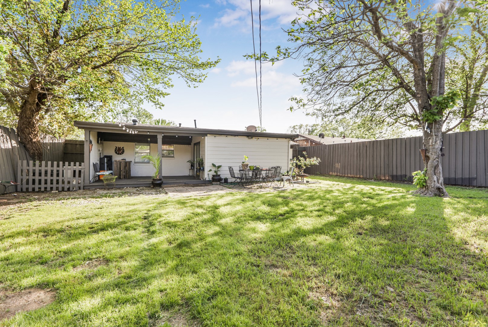 527 E Vista Drive