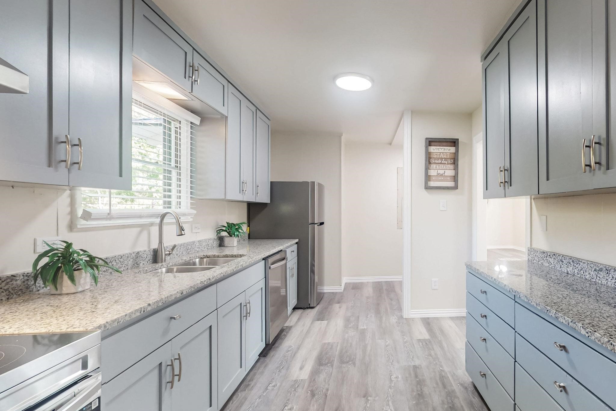 1104 Creekside Drive