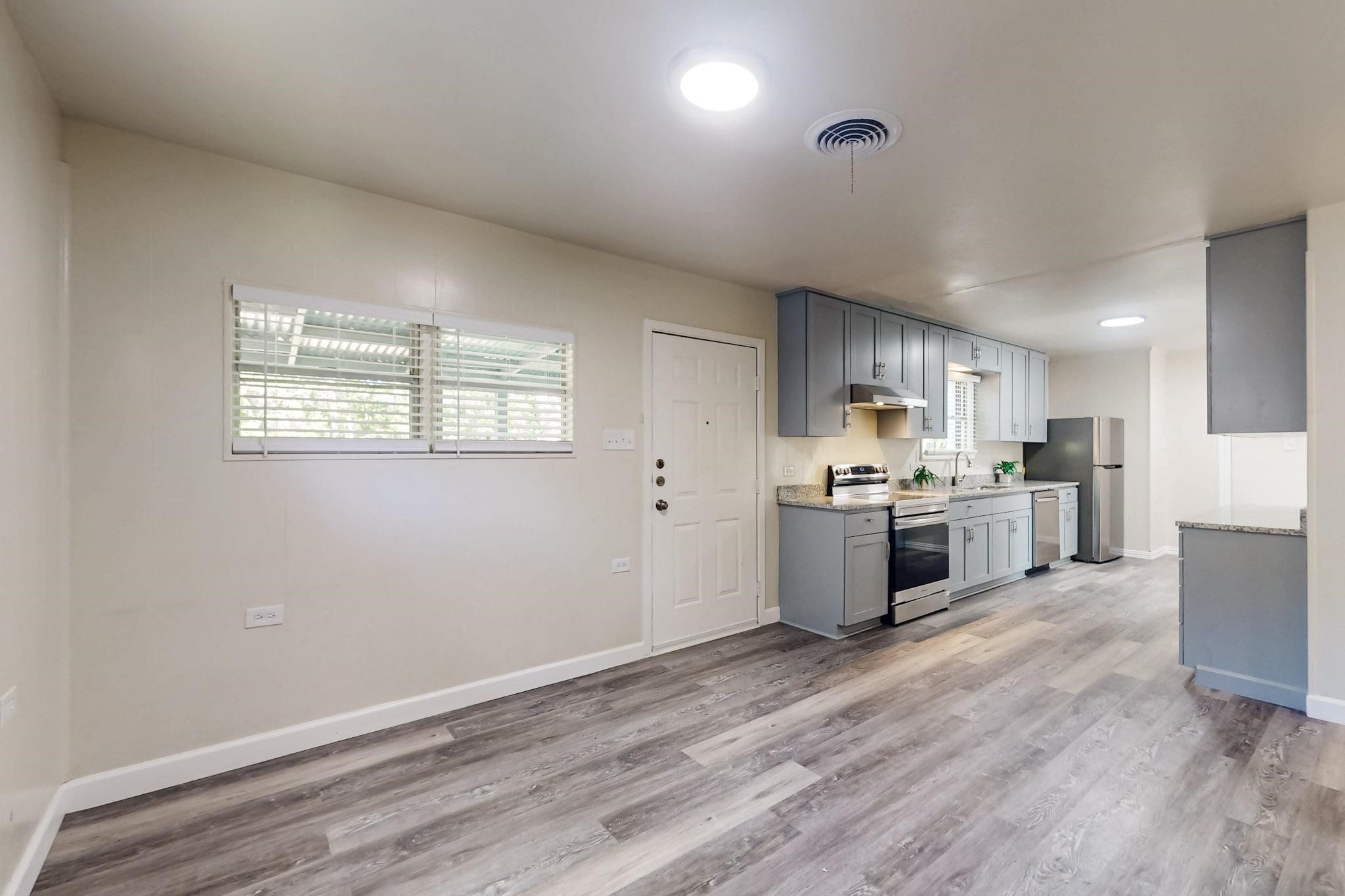 1104 Creekside Drive