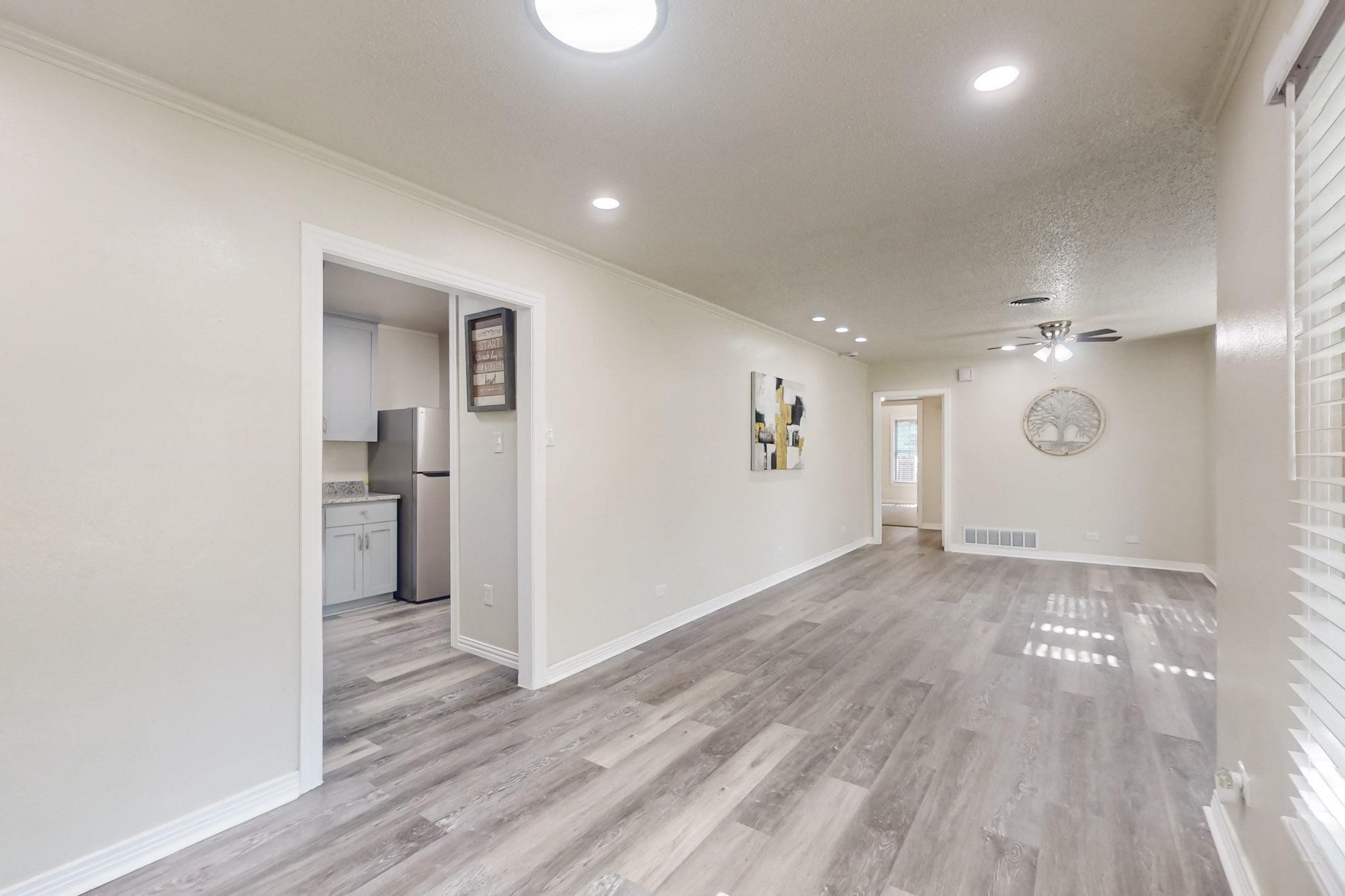 1104 Creekside Drive