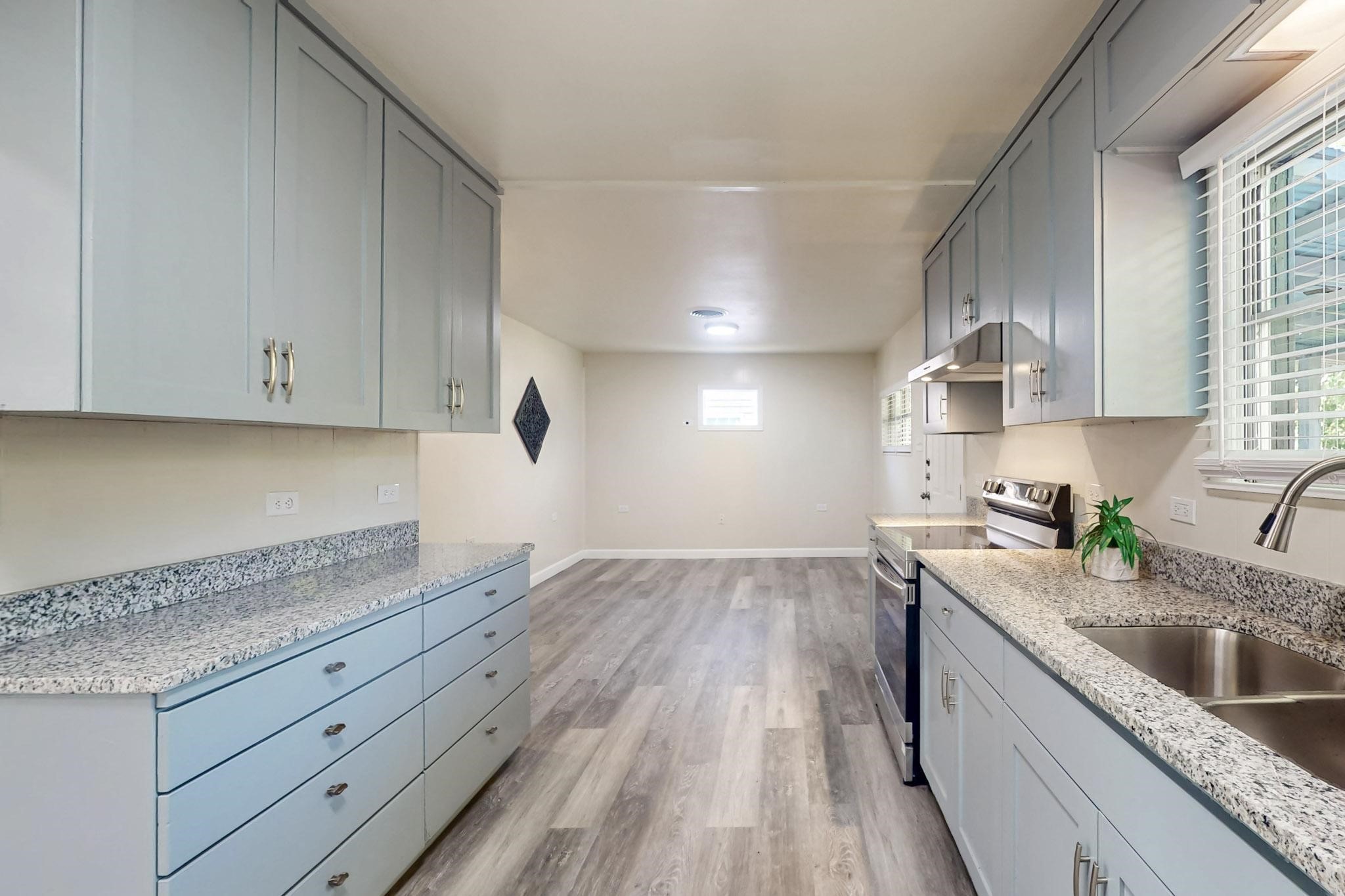 1104 Creekside Drive