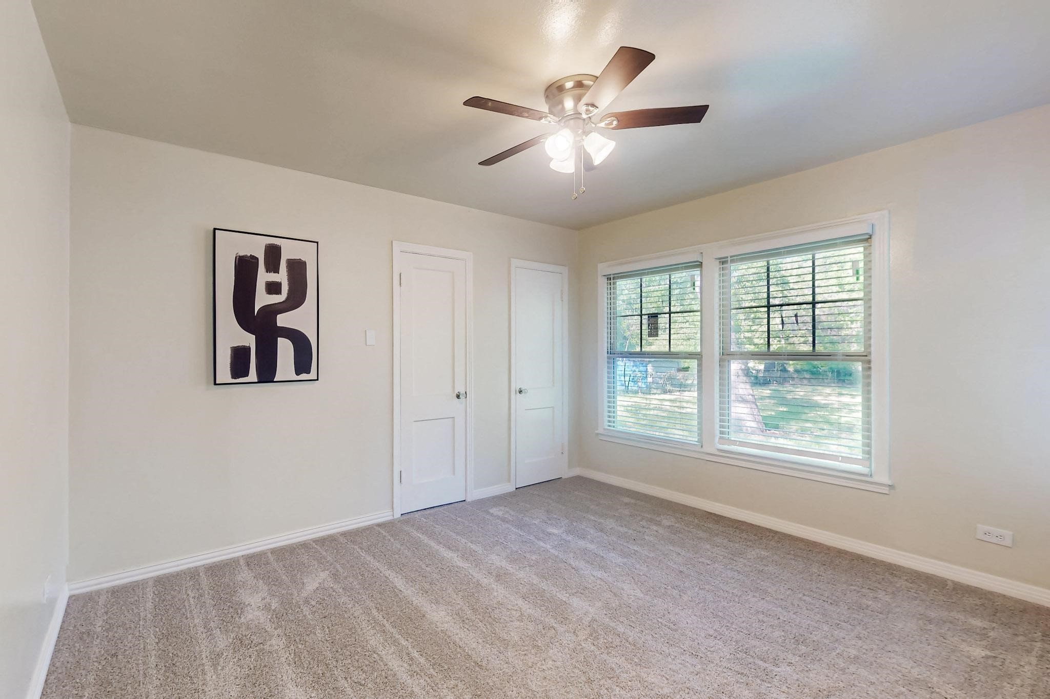 1104 Creekside Drive
