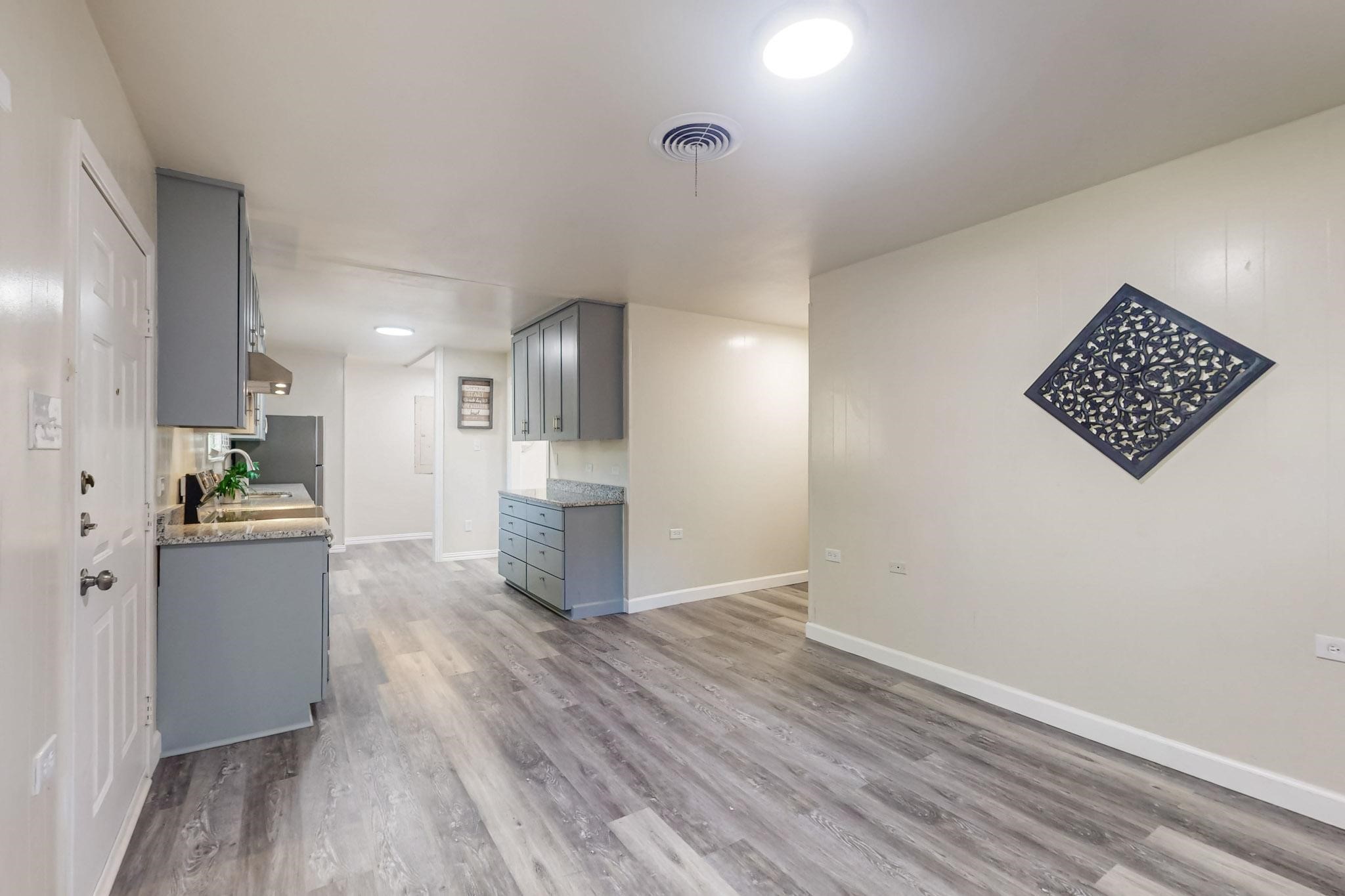 1104 Creekside Drive