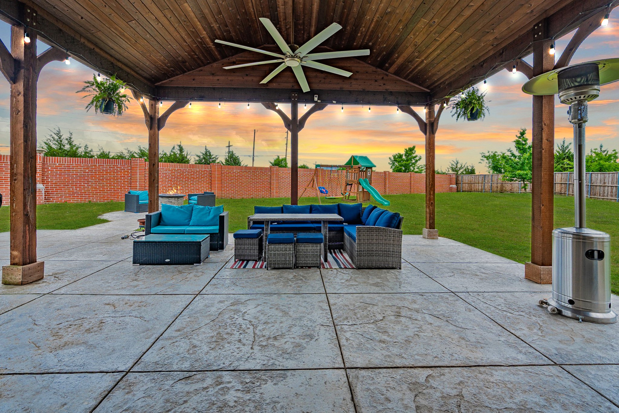 800 Fredericktown Drive