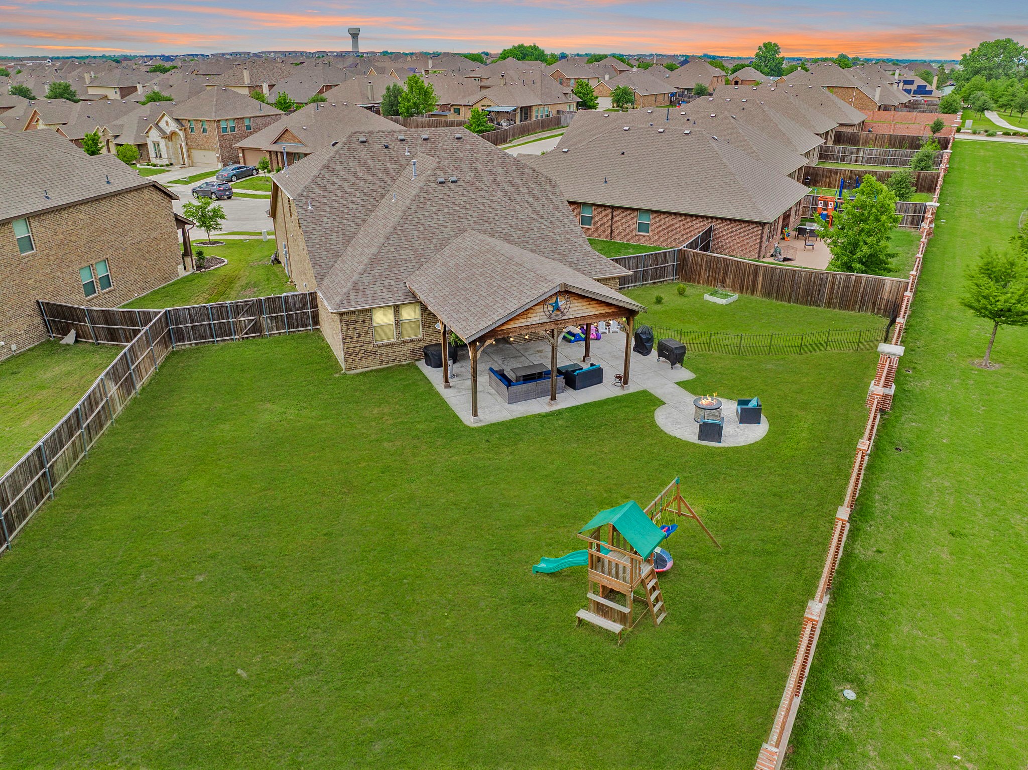 800 Fredericktown Drive