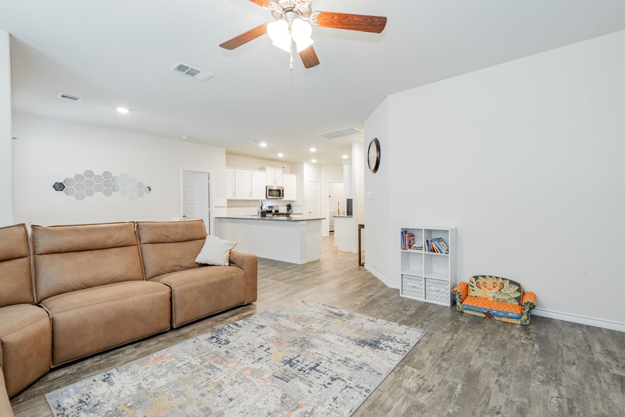 800 Fredericktown Drive