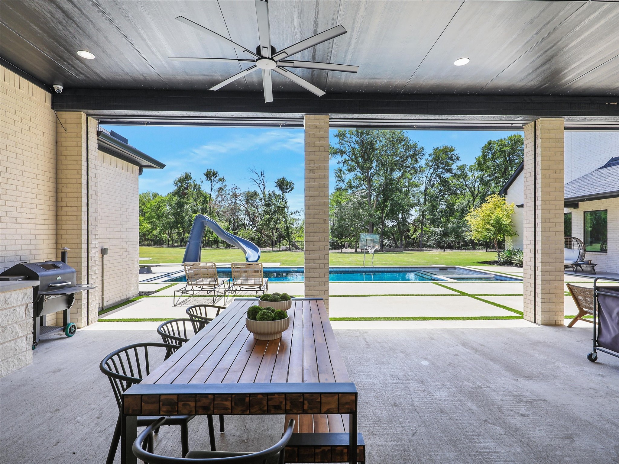2015 Honey Lane