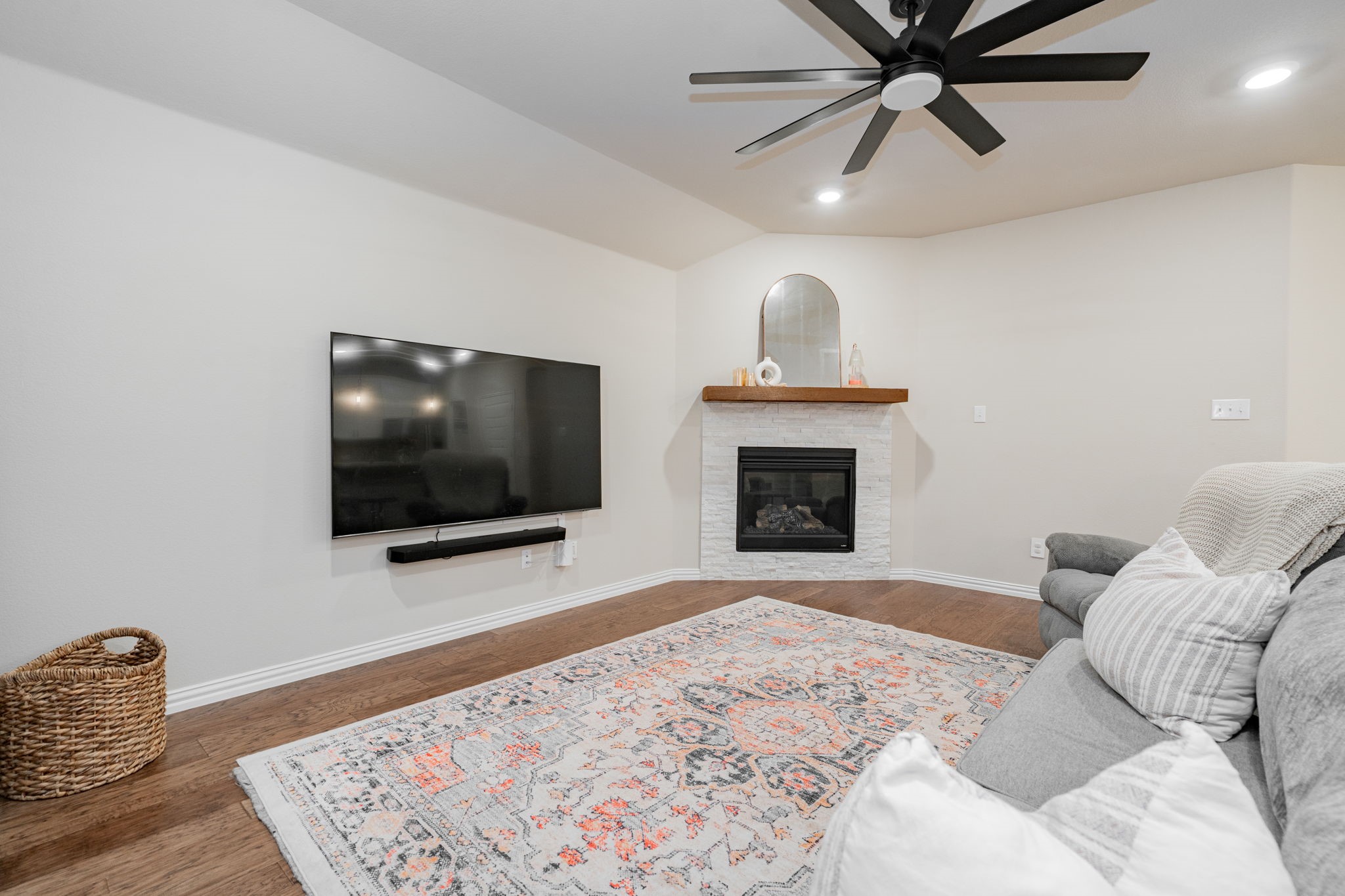 1519 Fairweather Way