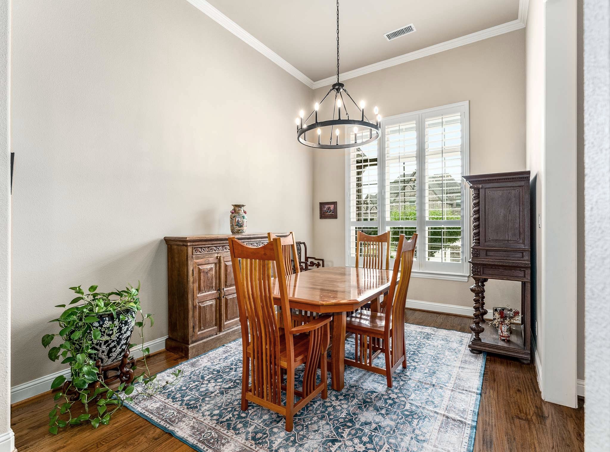 3021 Sunny Hill Lane