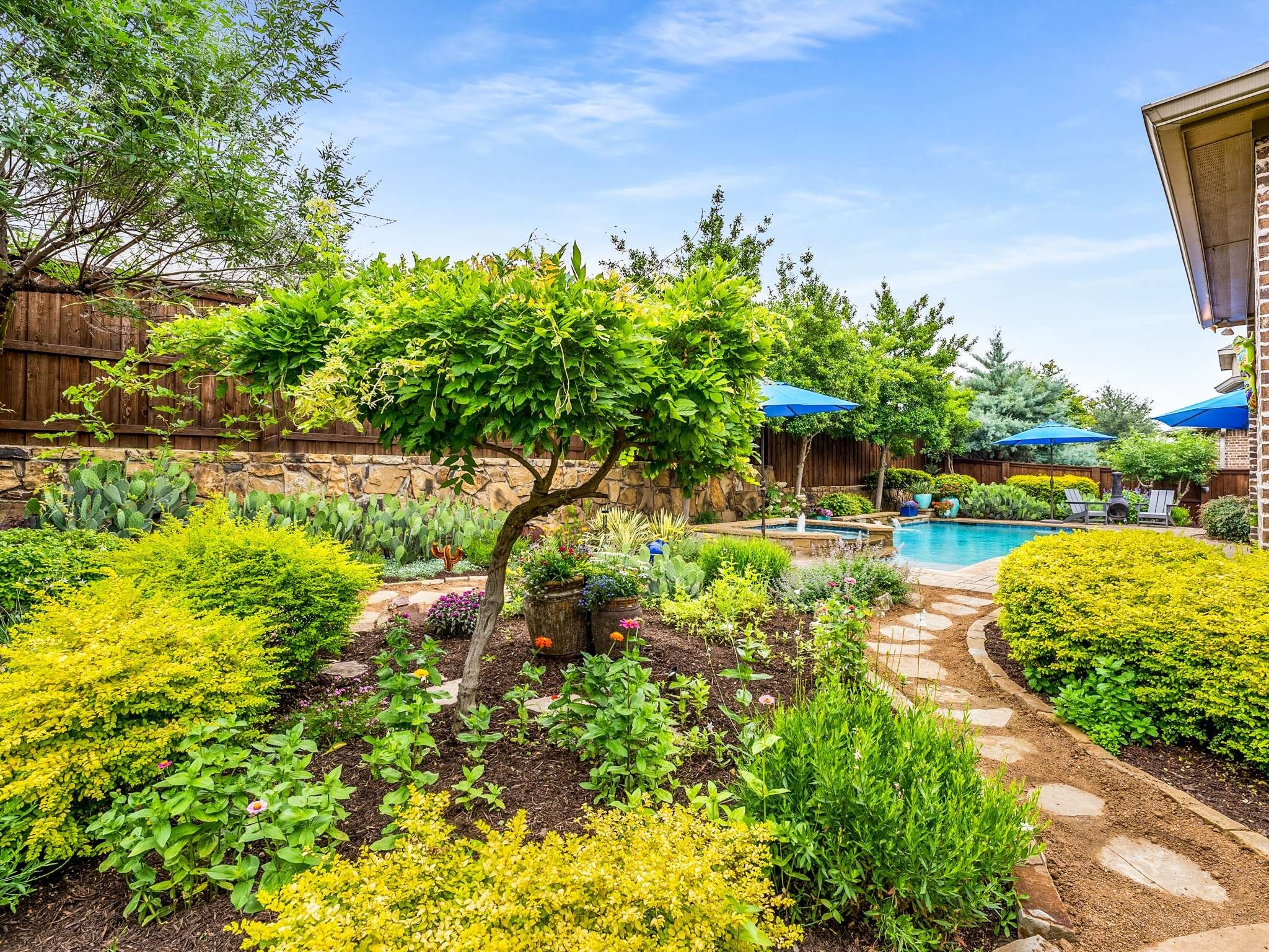 3021 Sunny Hill Lane