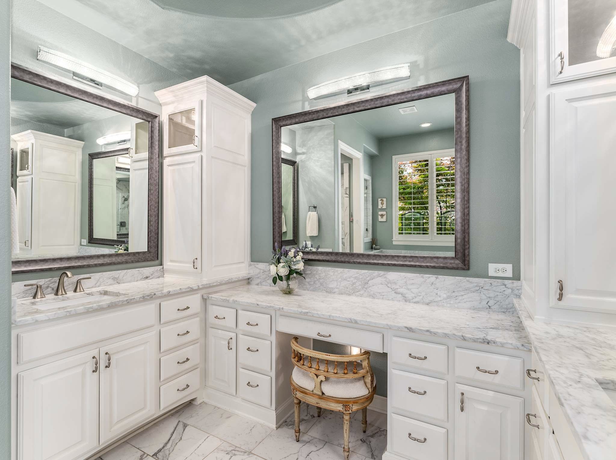 3021 Sunny Hill Lane