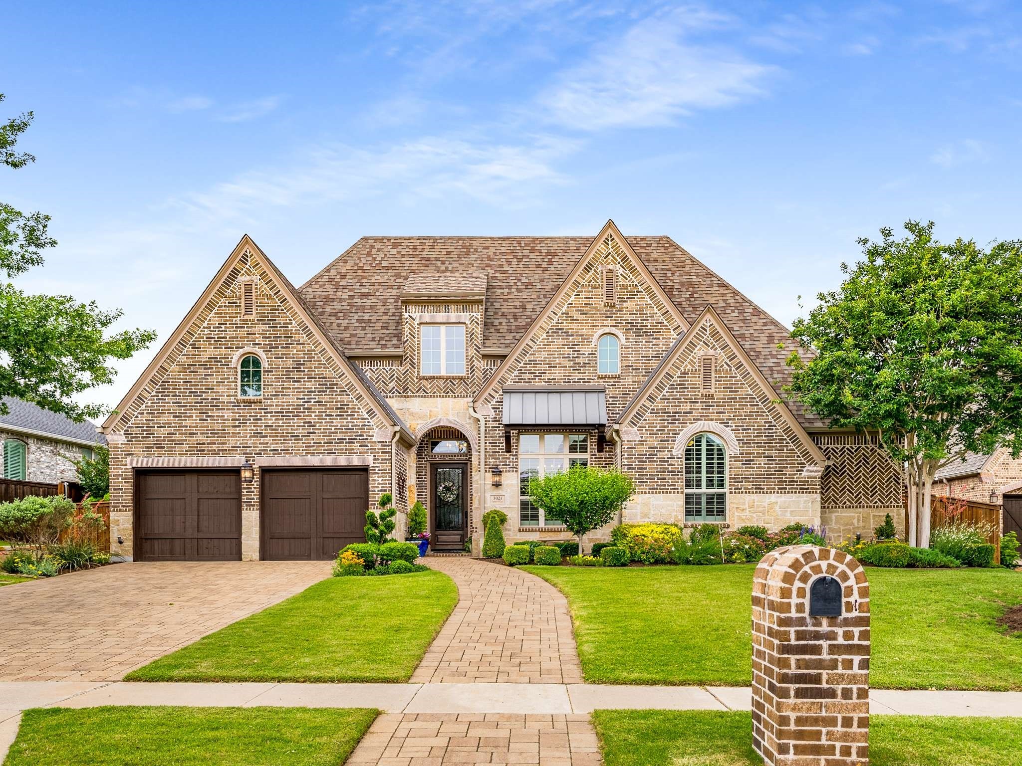 3021 Sunny Hill Lane