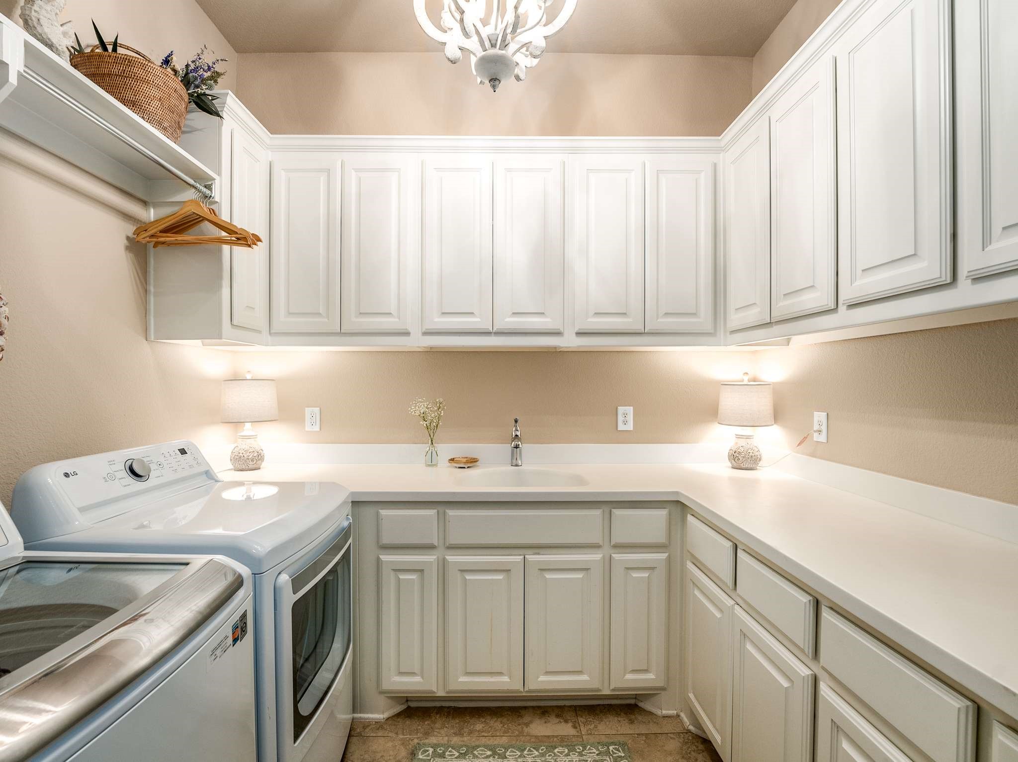 3021 Sunny Hill Lane