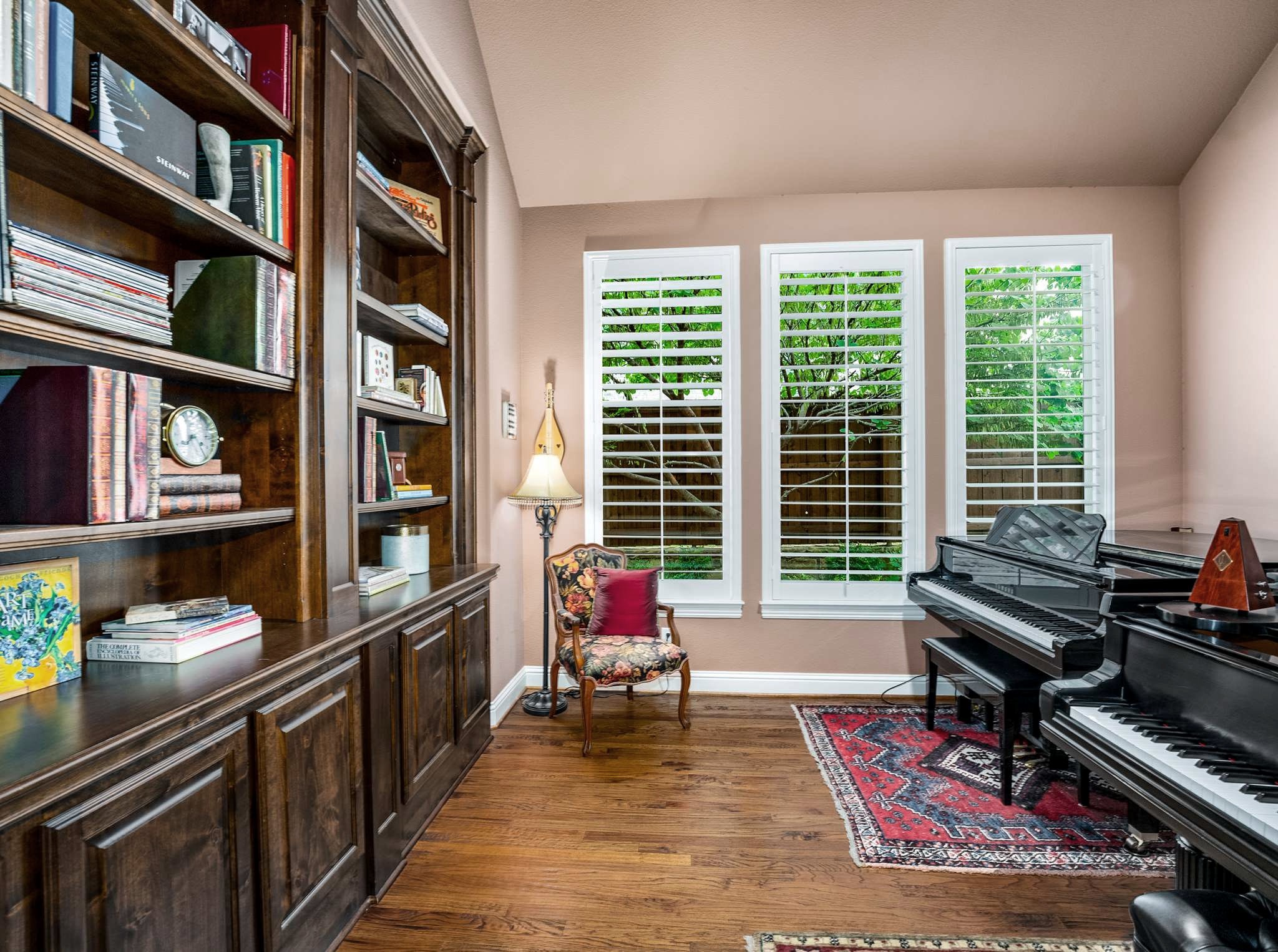 3021 Sunny Hill Lane