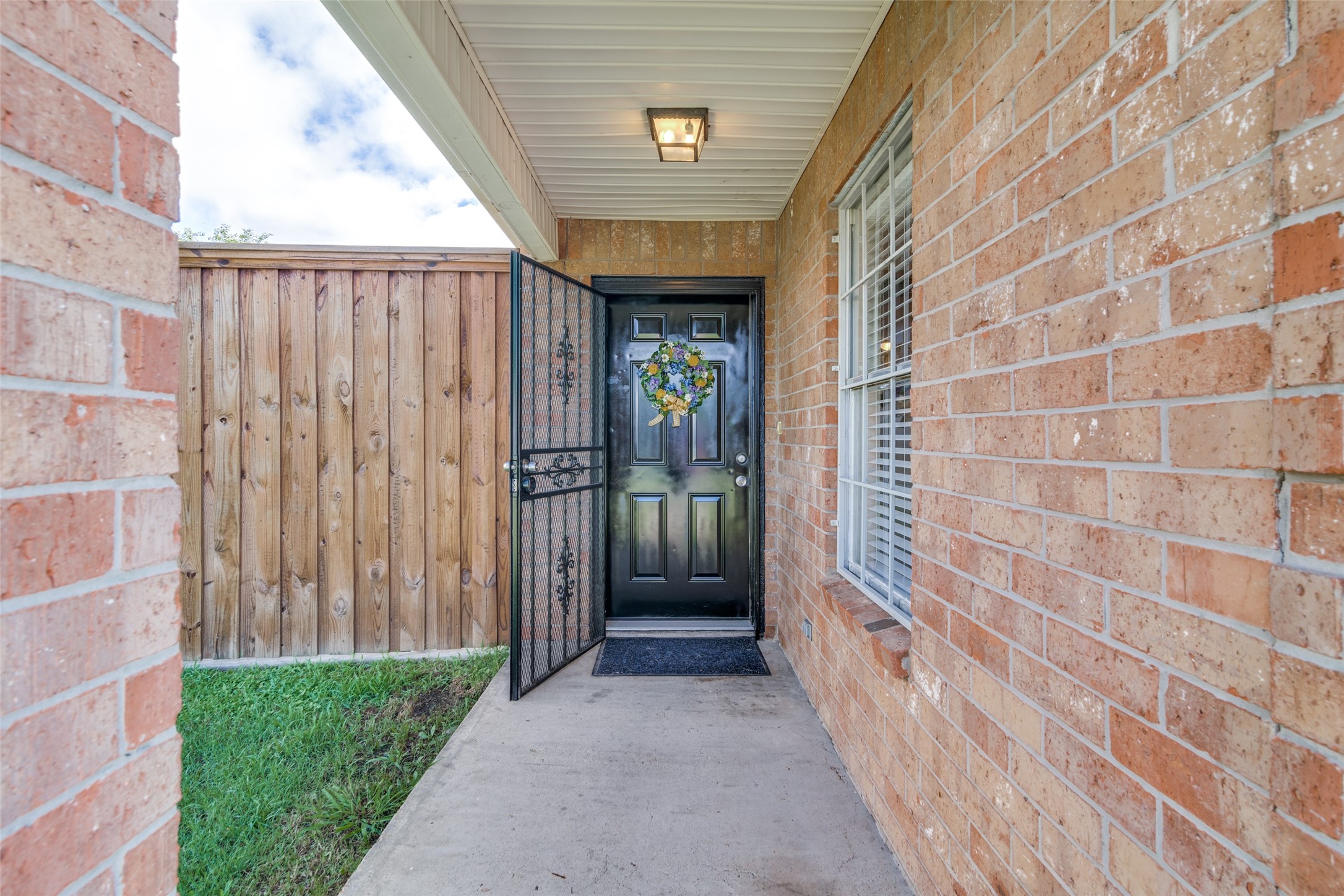10233 Pondwood Drive